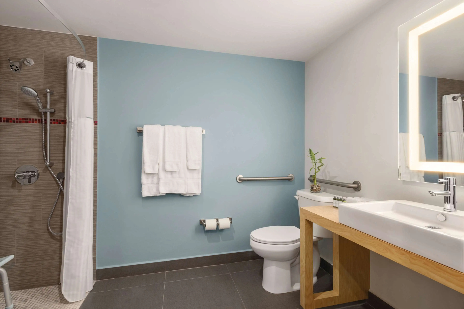 TRYP by Wyndham Isla Verde