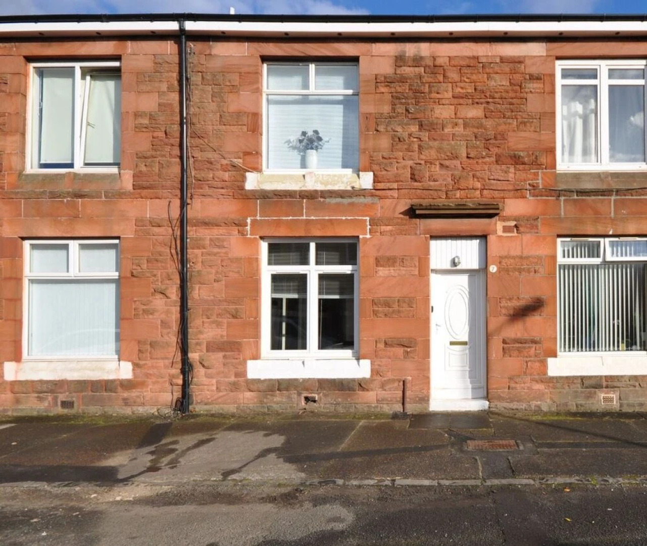 One Bedroom Apartment by Klass Living Serviced Accommodation Bellshill - Elmbank Street Apartment with WIFI  and Parking