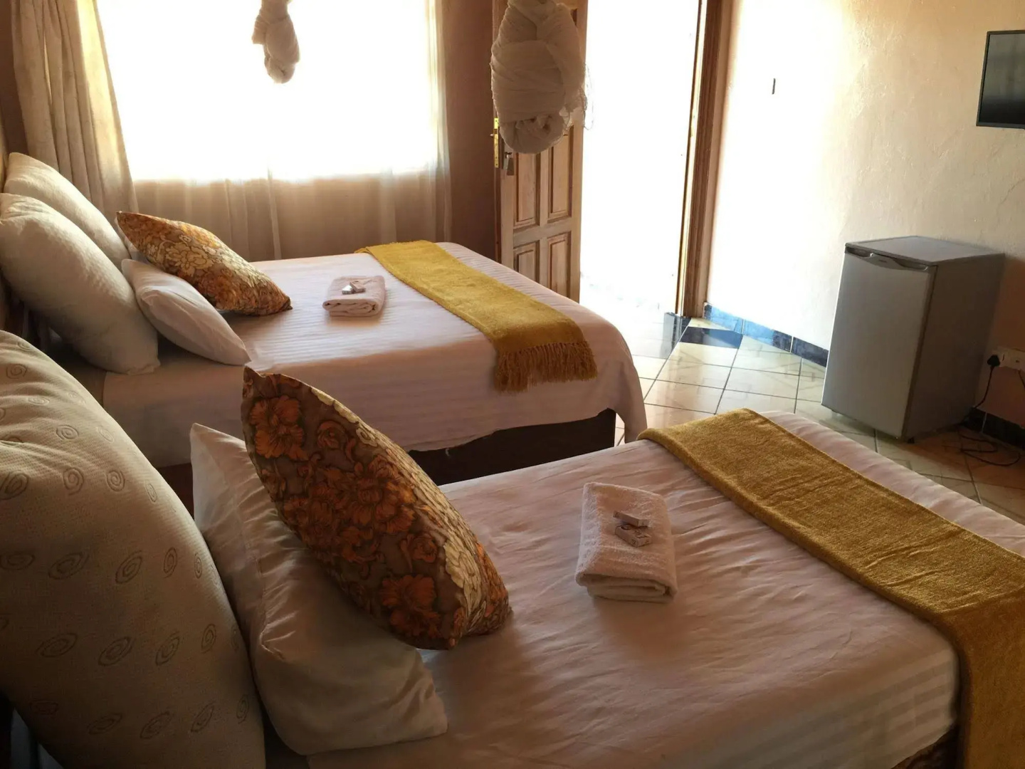 Woodlands Lodge & Tours