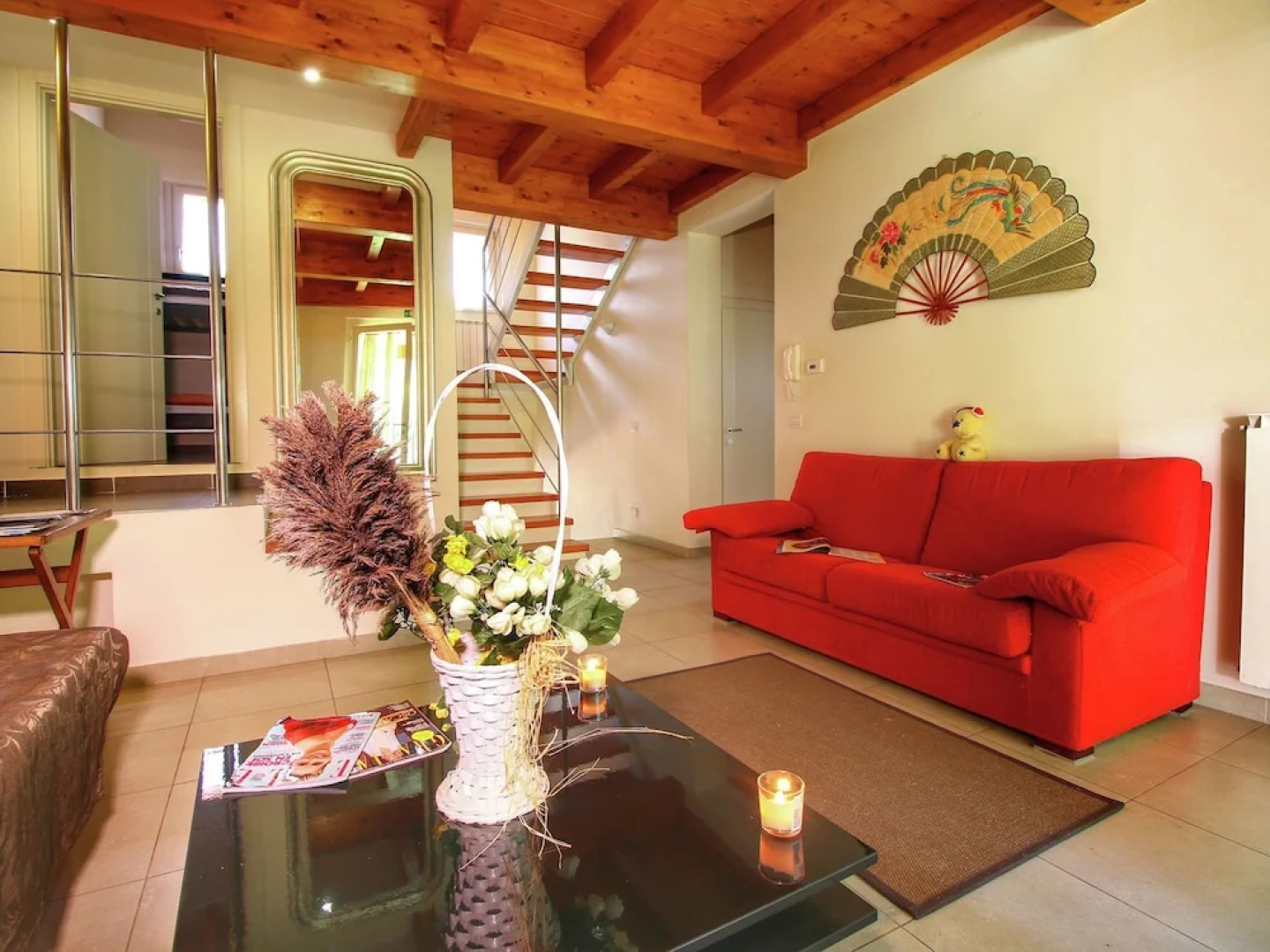 Luxurious Villa in Monte San Savino with Jacuzzi