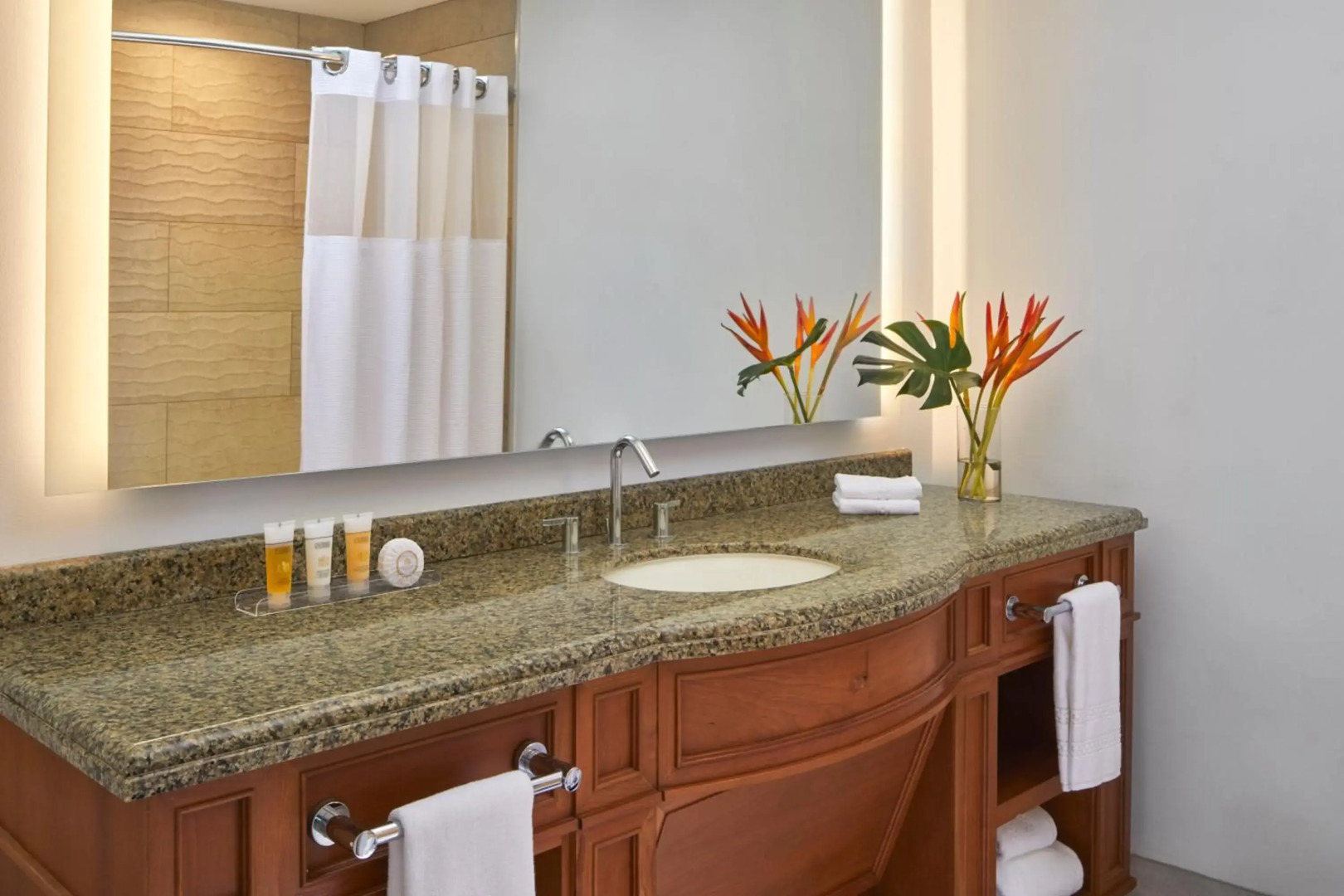 The Coral at Atlantis, Autograph Collection