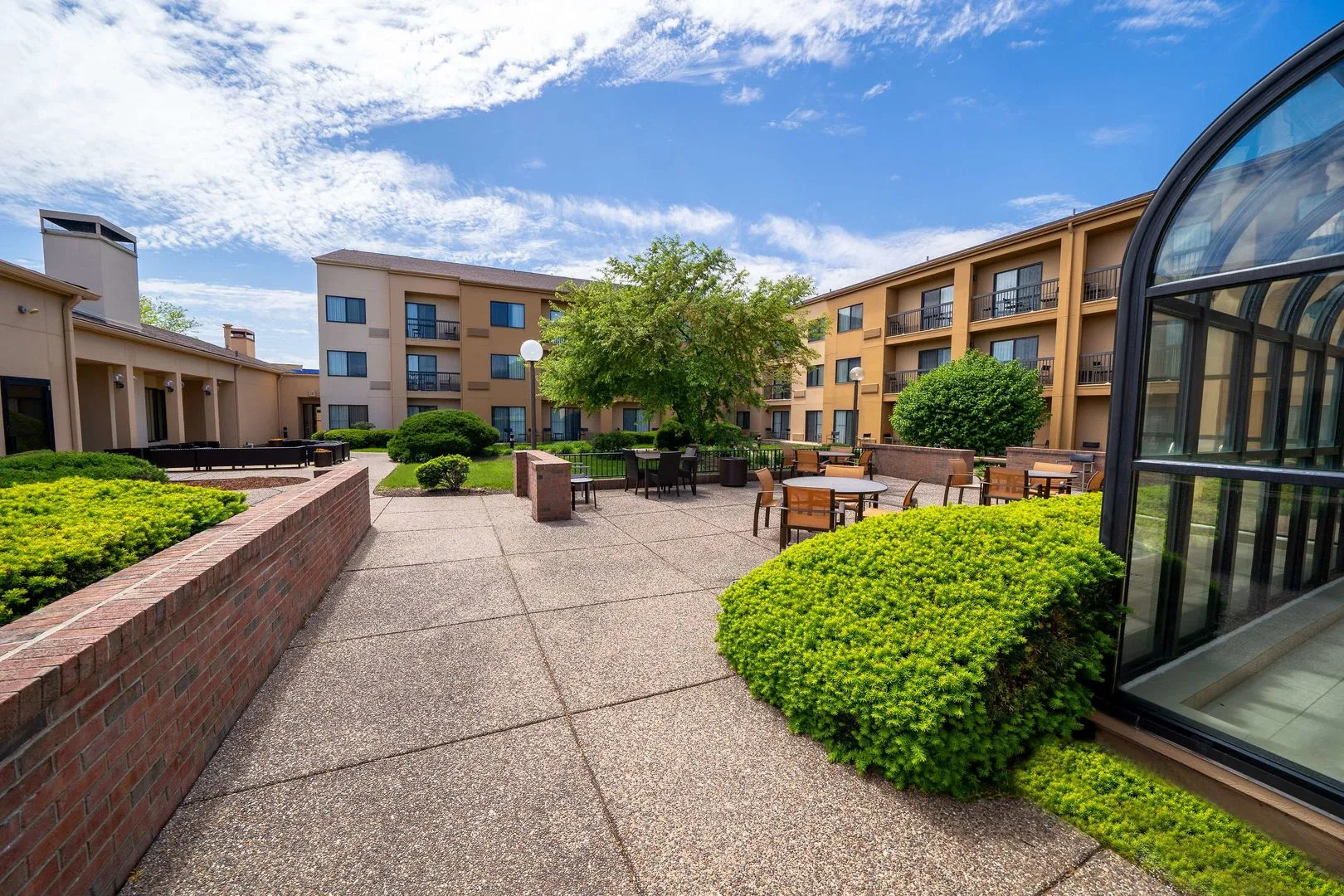 Spark by Hiton Bettendorf Quad Cities