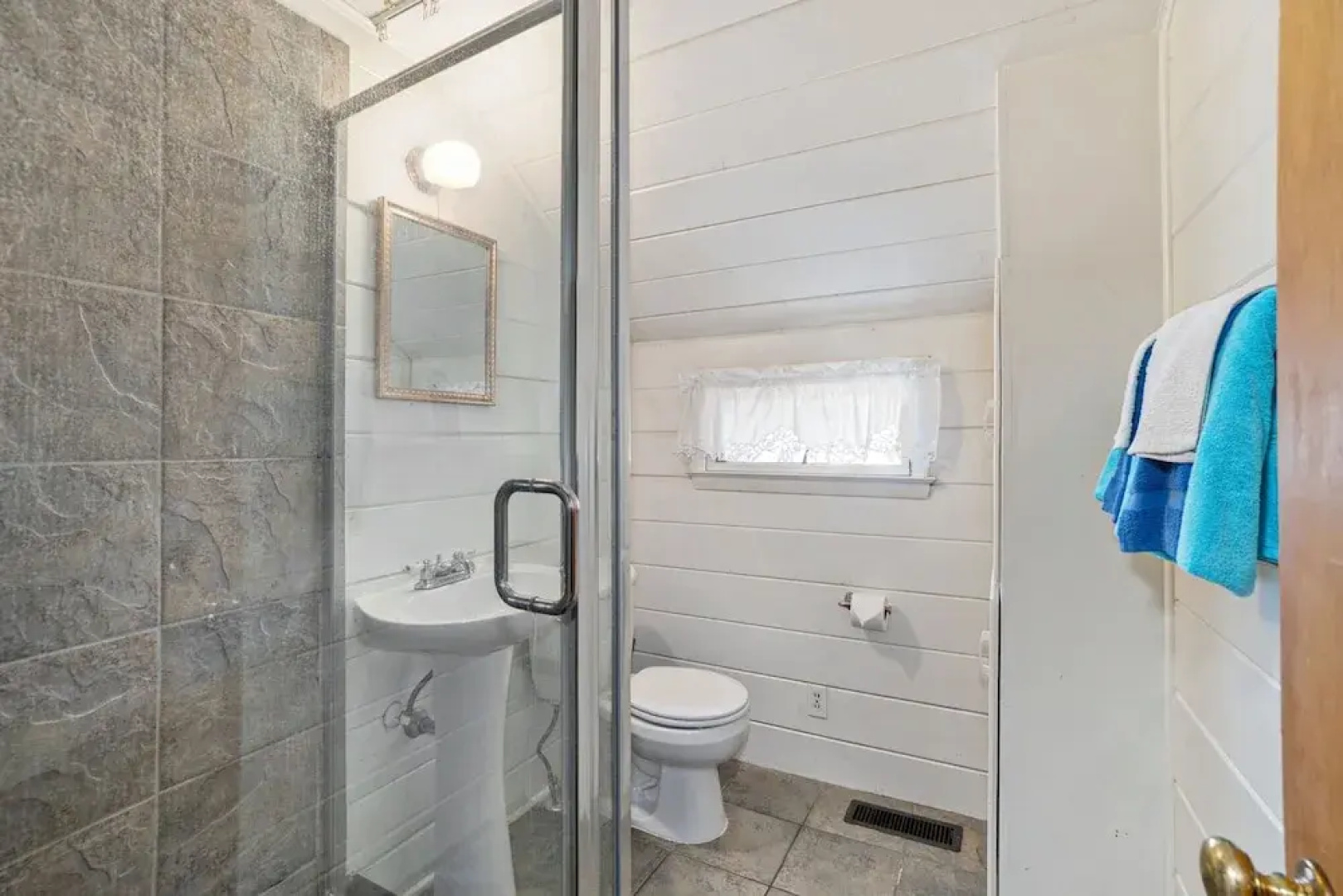 The Grand Inn Apartment Hotel 180