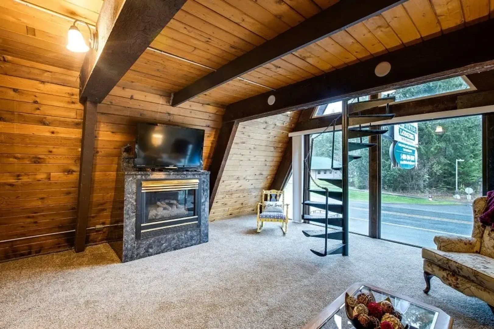 05MBH - Economical - WiFi - Pets Ok - F/P - D/W - Sleeps 2