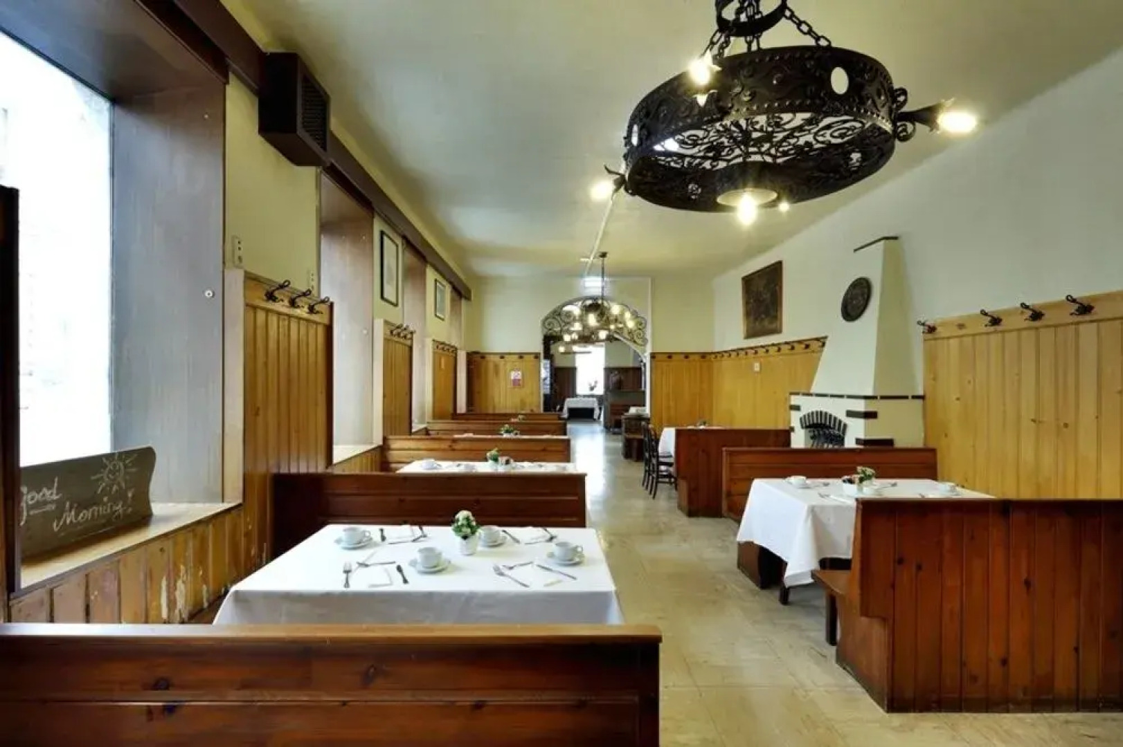 Mate Dependance Hotel