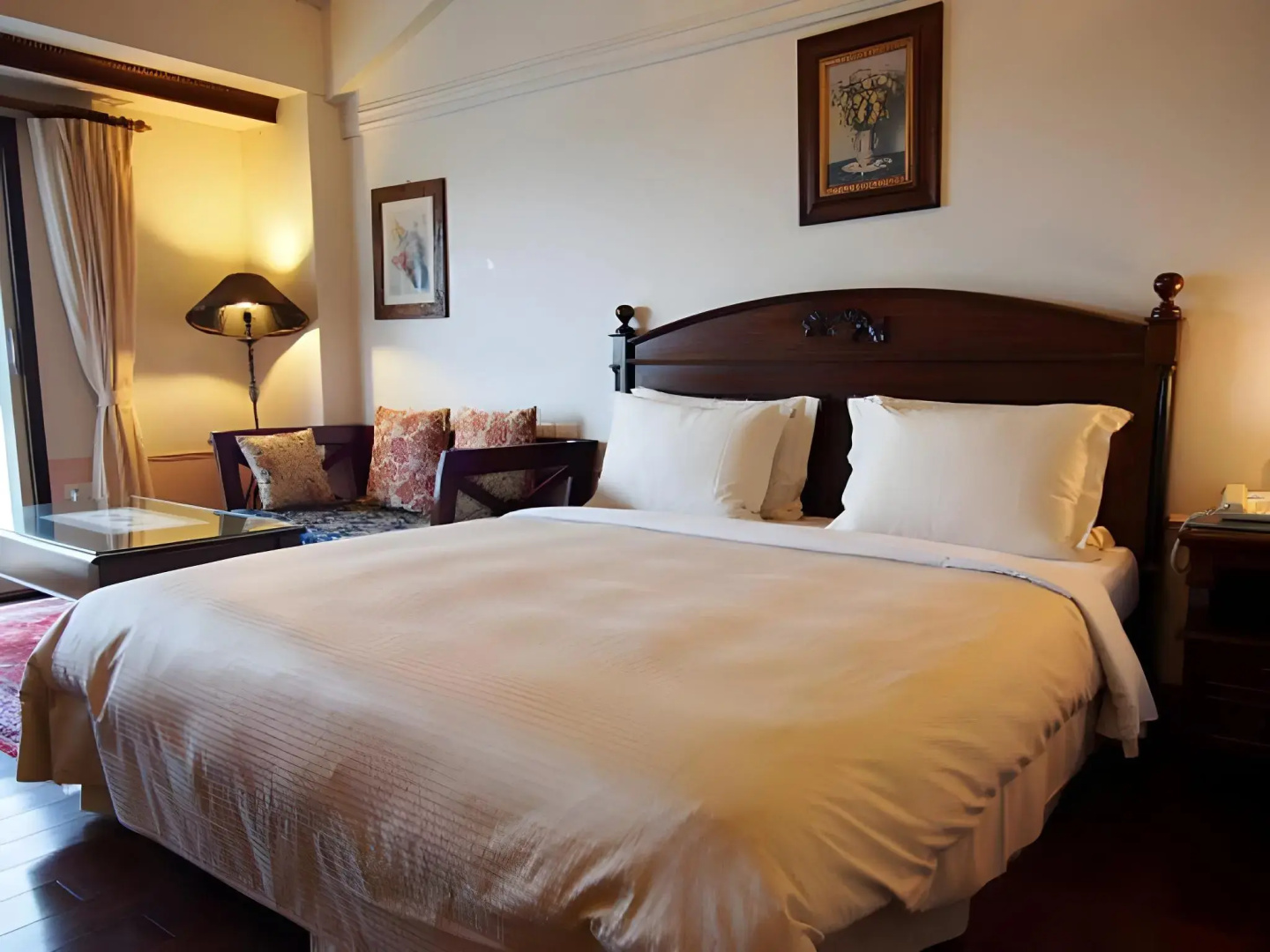 Shangrila Boutique Hotel