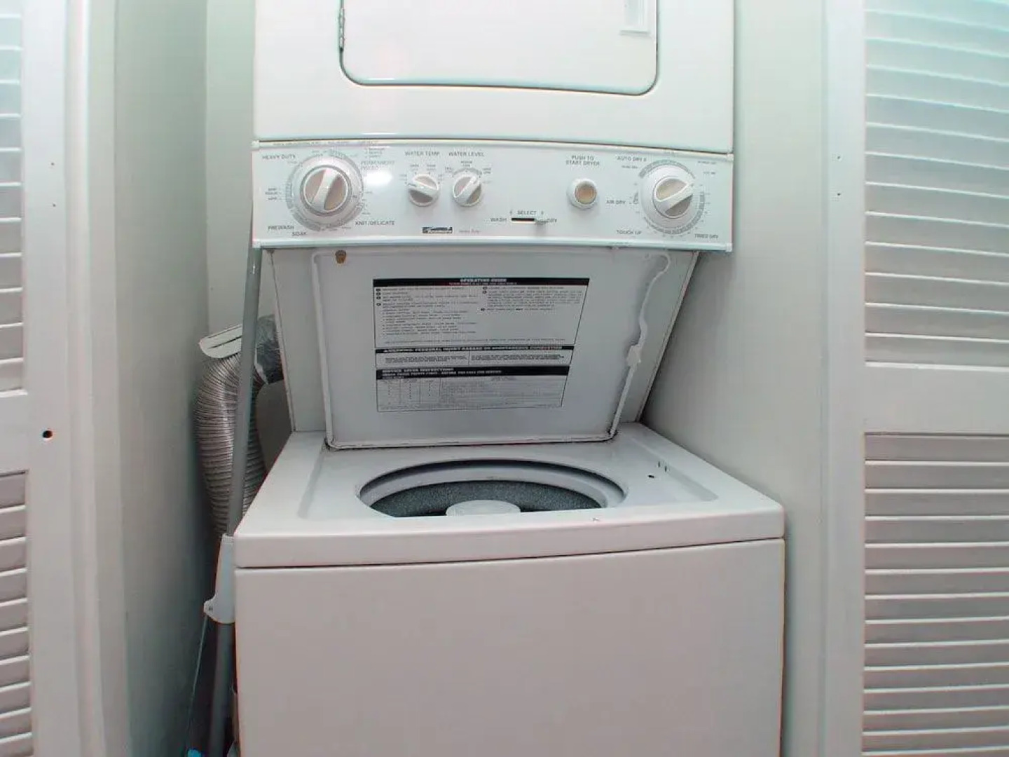 Kaleialoha #214 1 Bedroom 1 Bathroom Condo by Redawning