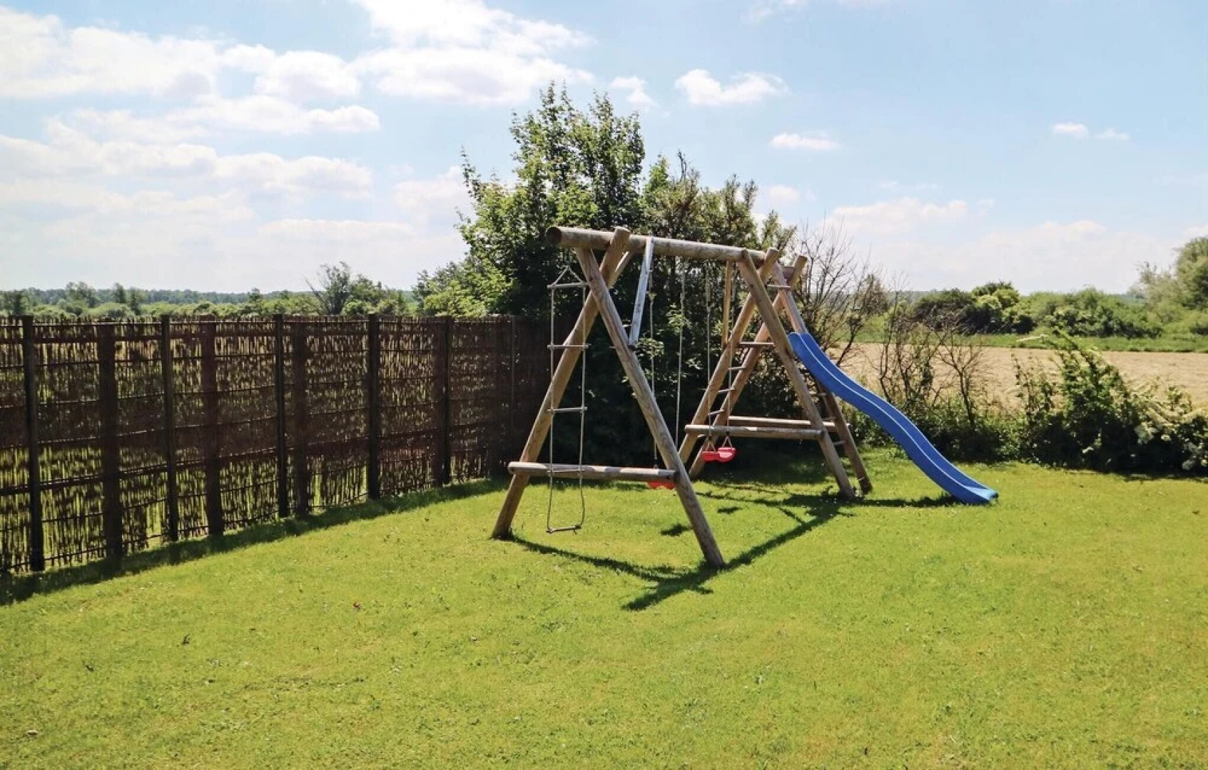 Beautiful Home in Börgerende With 3 Bedrooms, Sauna and Wifi