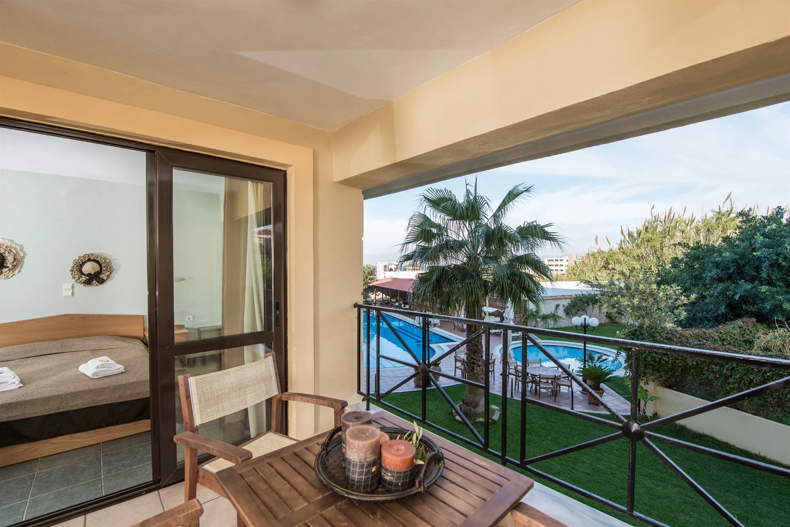 Mirtilos Studios & Apartments