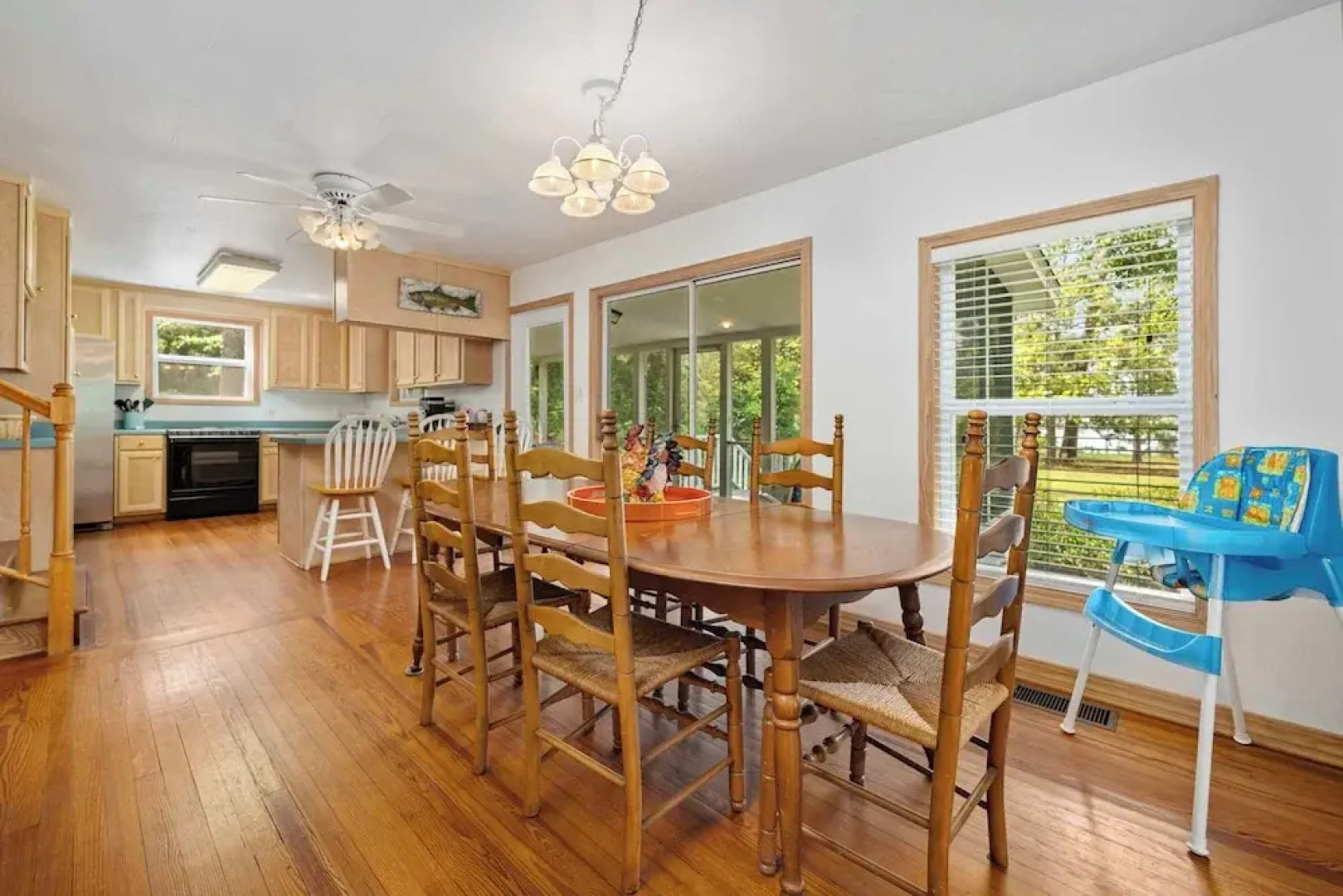 Secluded Waterfront Retreat for 23 Dock, Pets OK