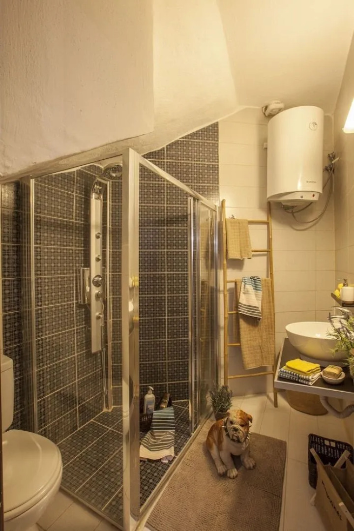 Rock Dandy Mountain House