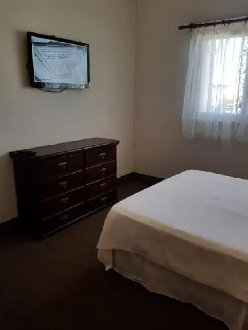 Hotel Tejas Rojas