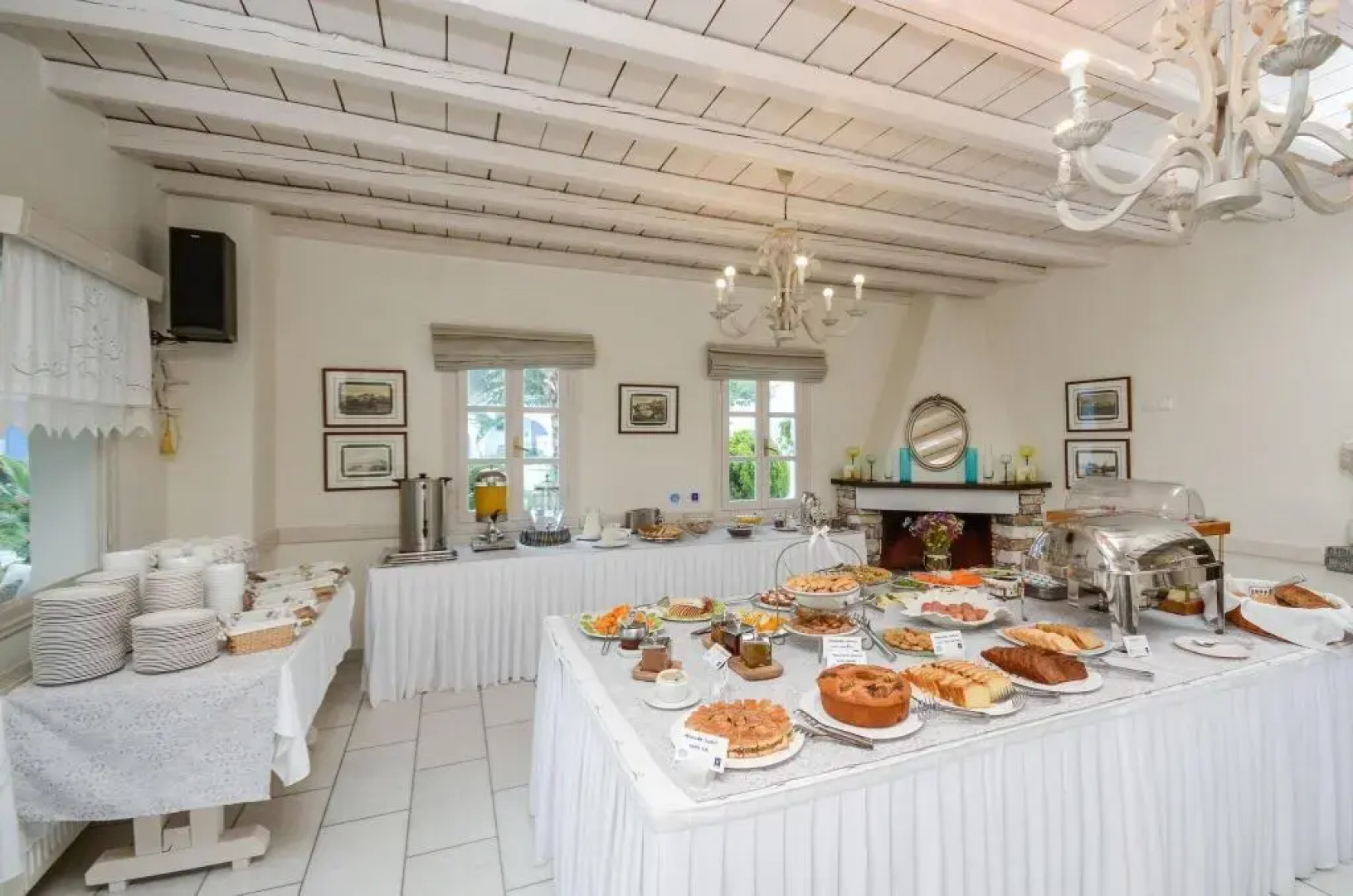 Alkyoni Beach Hotel