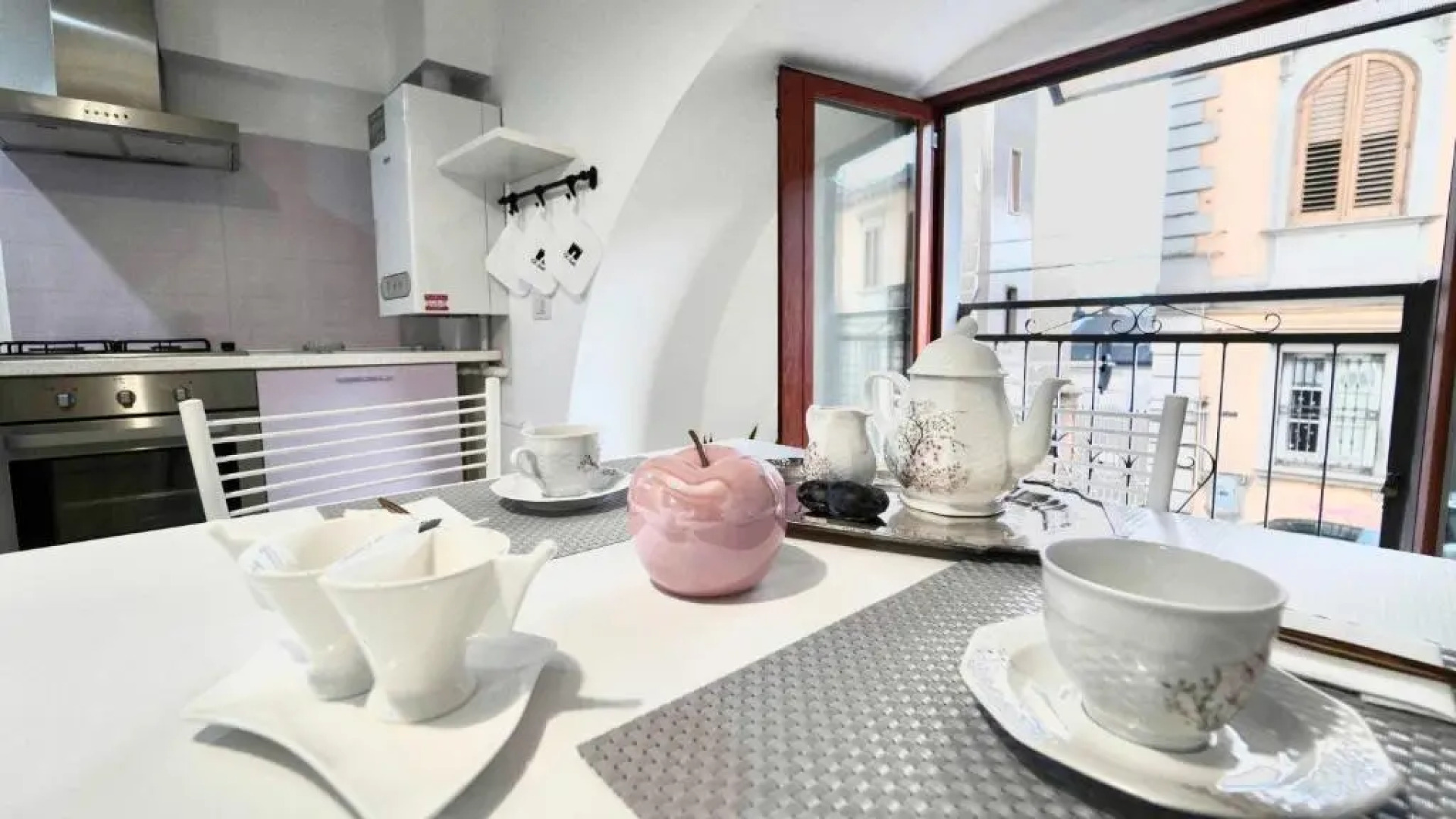 ChSuite & PrivateParking - Corso 18 Agosto - Apartment