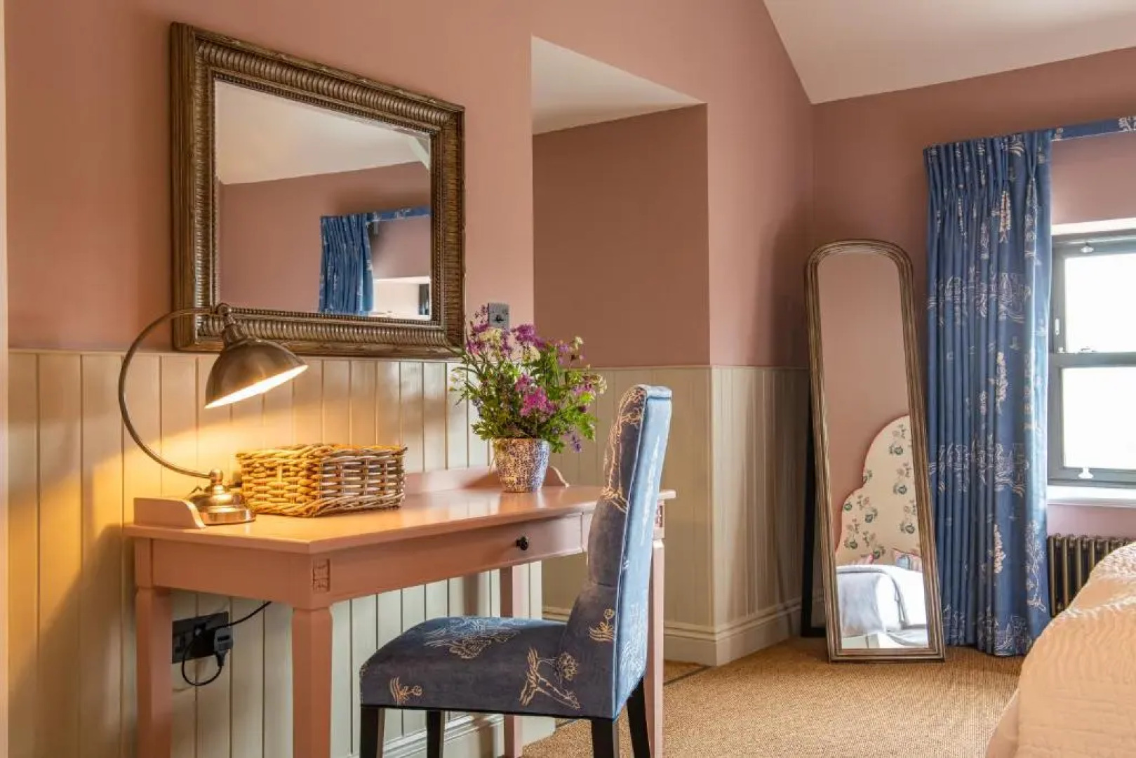 The White Lion Cowbridge