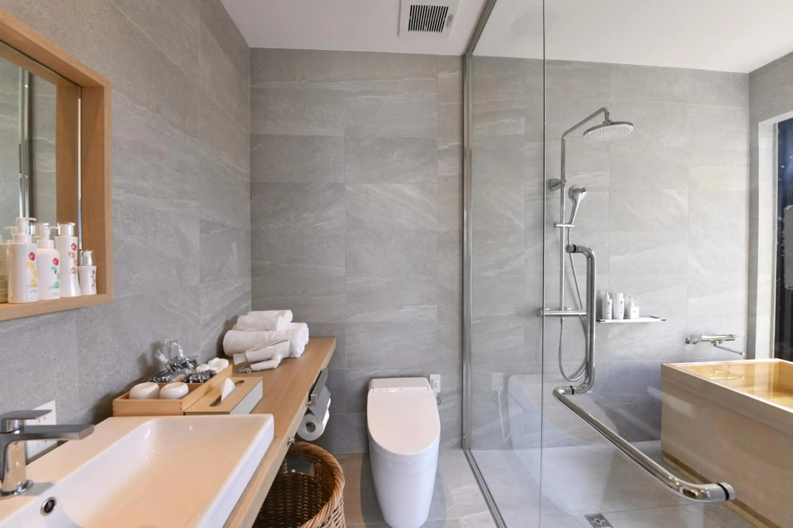 Feliz Villa Suite Irabujima Sawada