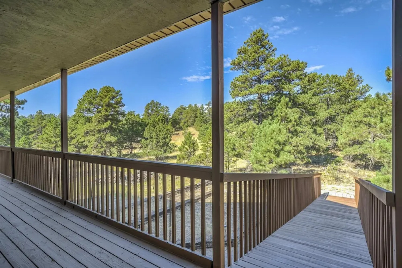 4BD Quiet Ranch Setting Historical Canyon Views