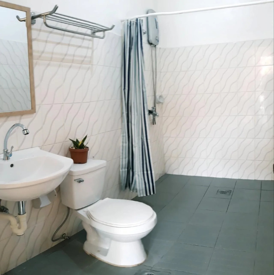 Hotel Sisters Inn  Moalboal