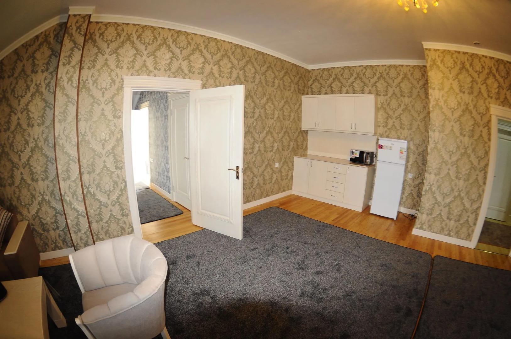 Afrosiyob (Афросиоб)