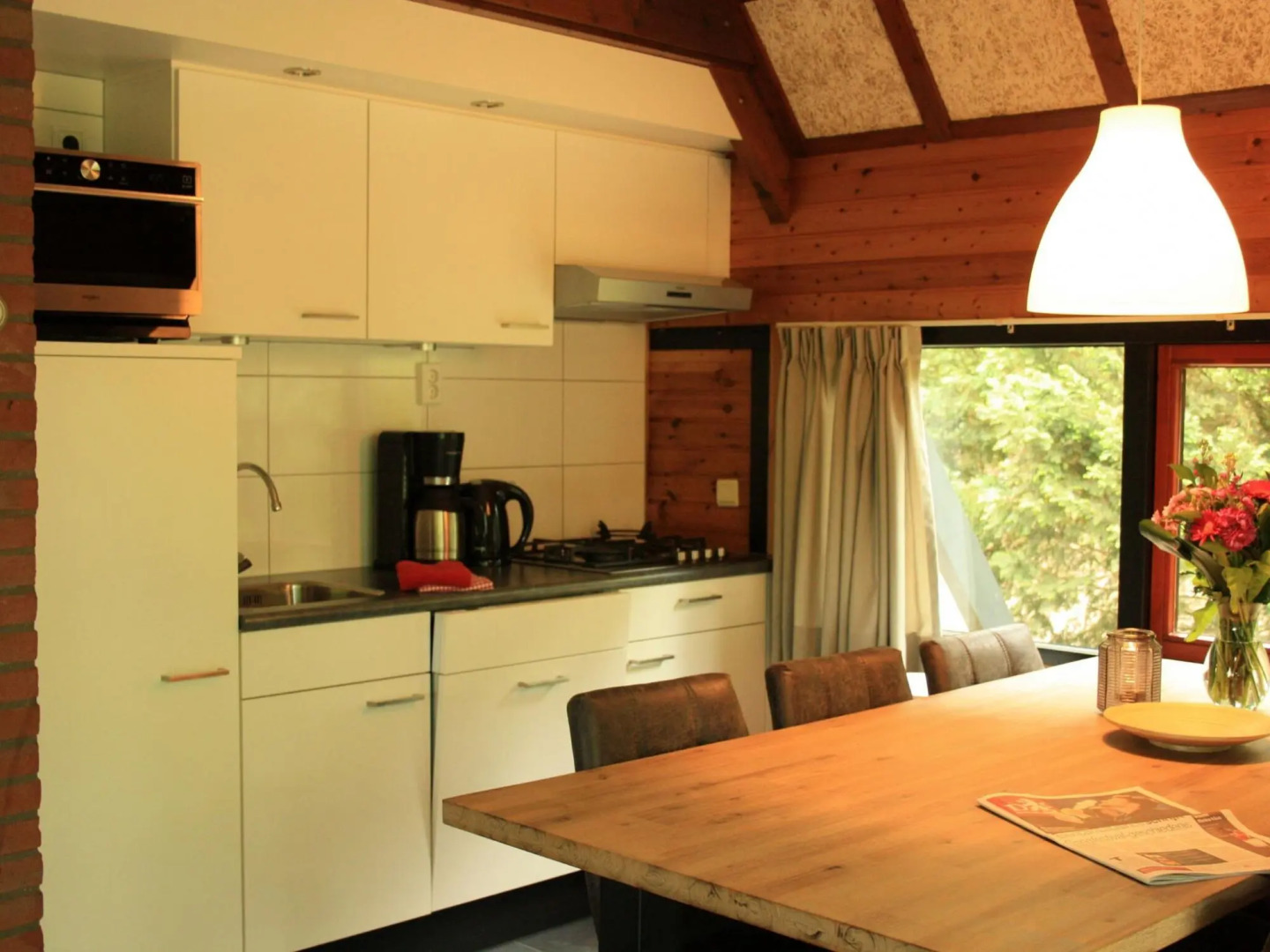 Comfy Bungalow With a Fire Place, in the Forest