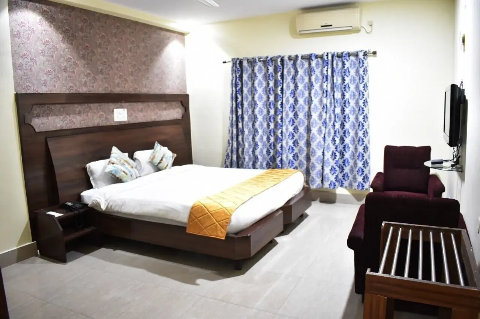 Hotel Radhika Regency