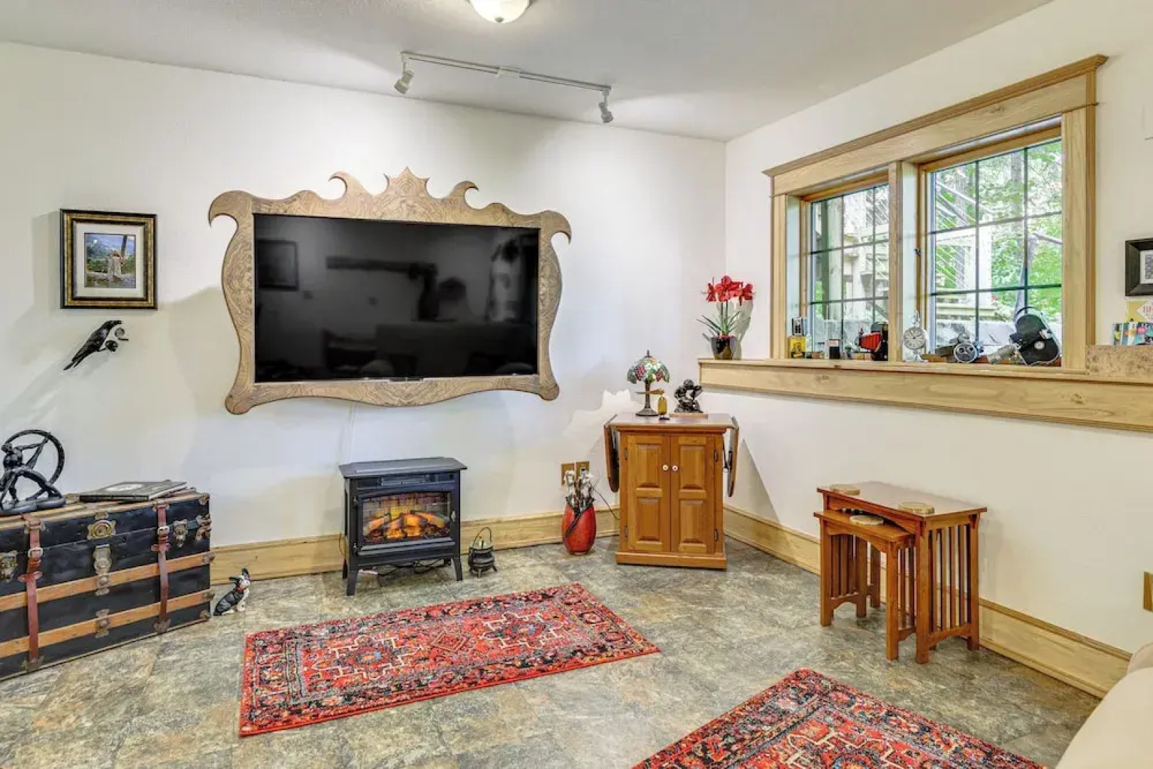 On-site Trails: Rock River Retreat in Jefferson!