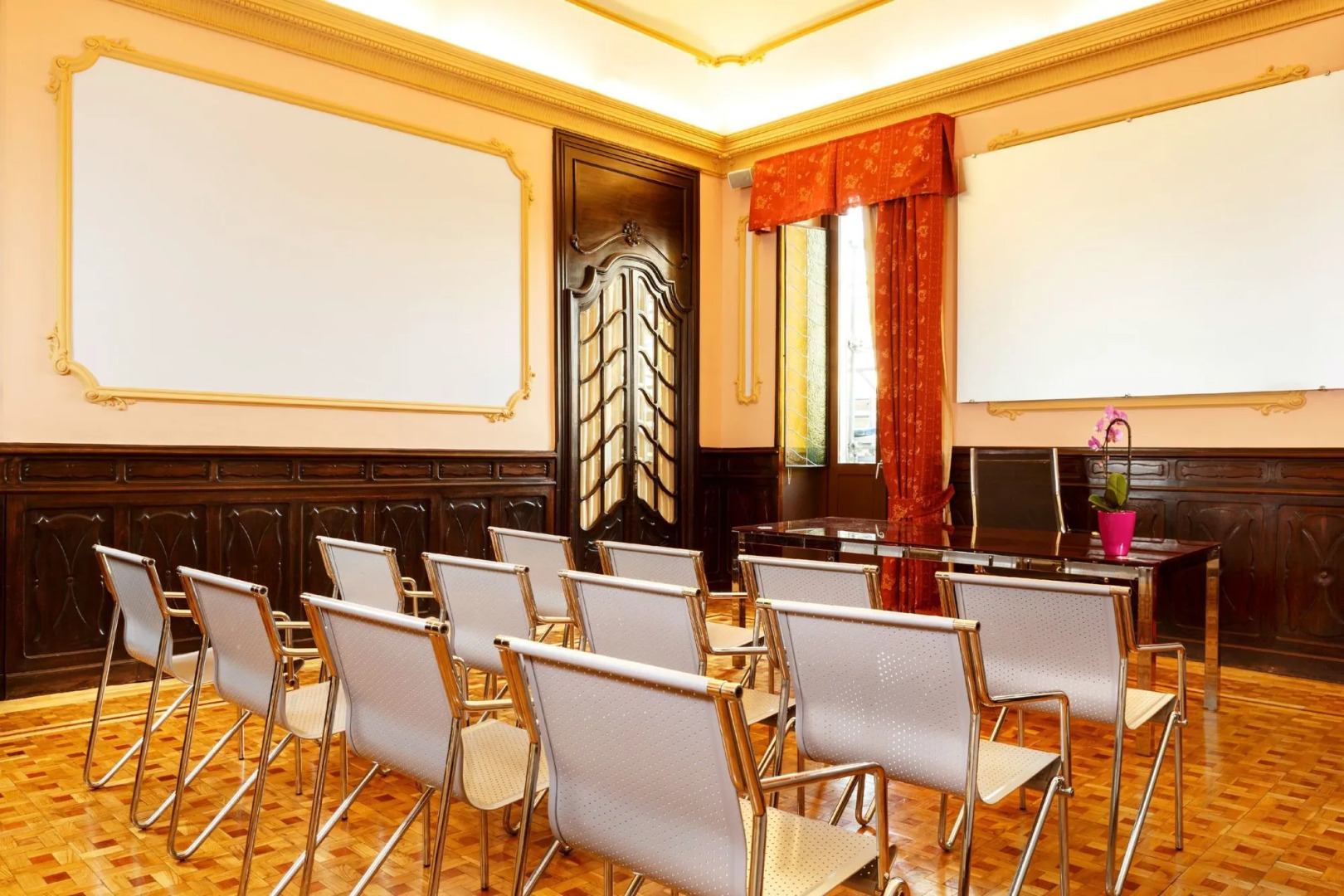 Best Western Plus Royal Superga Hotel