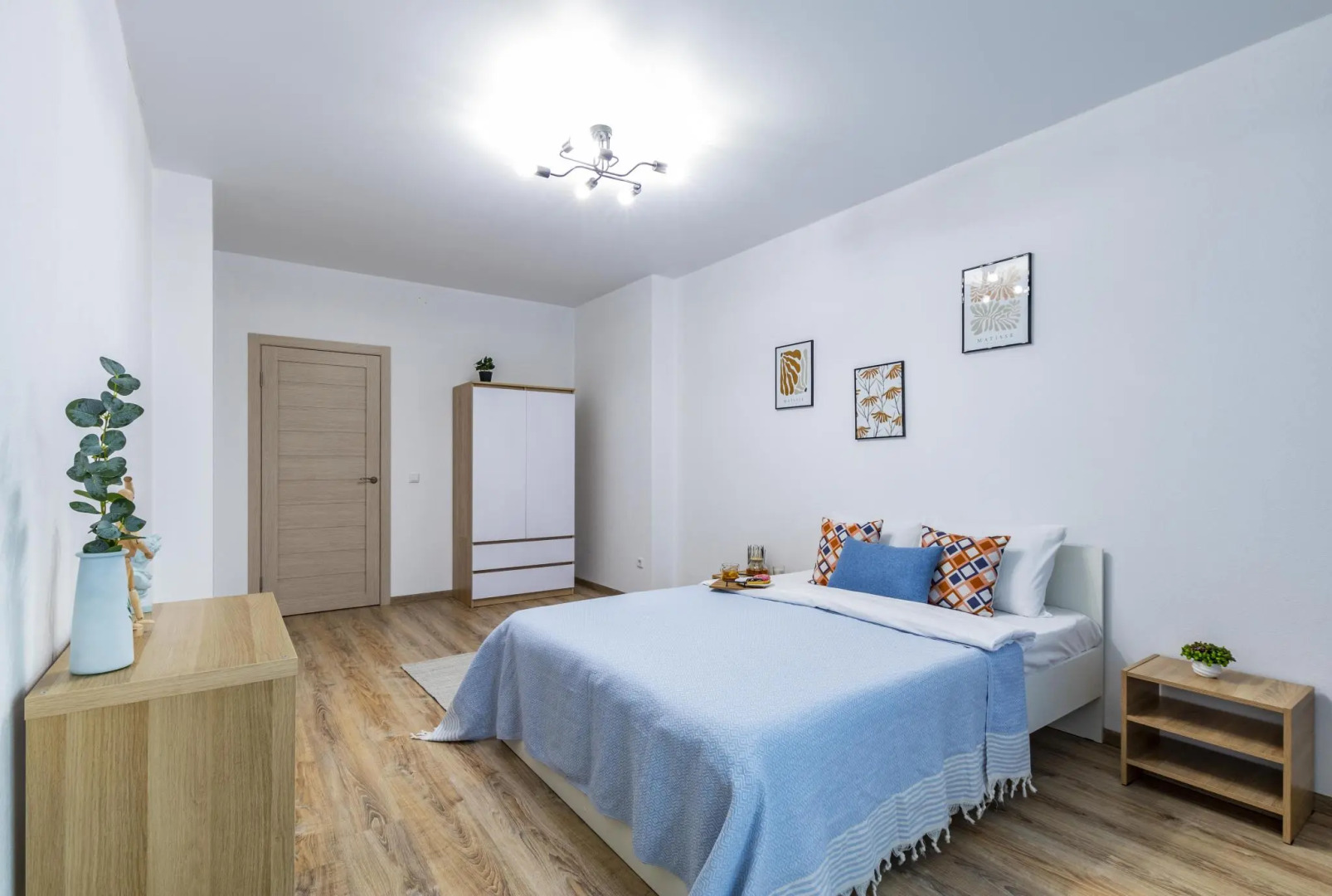 Лайт Апартаменты на улице 8 Марта 202/3