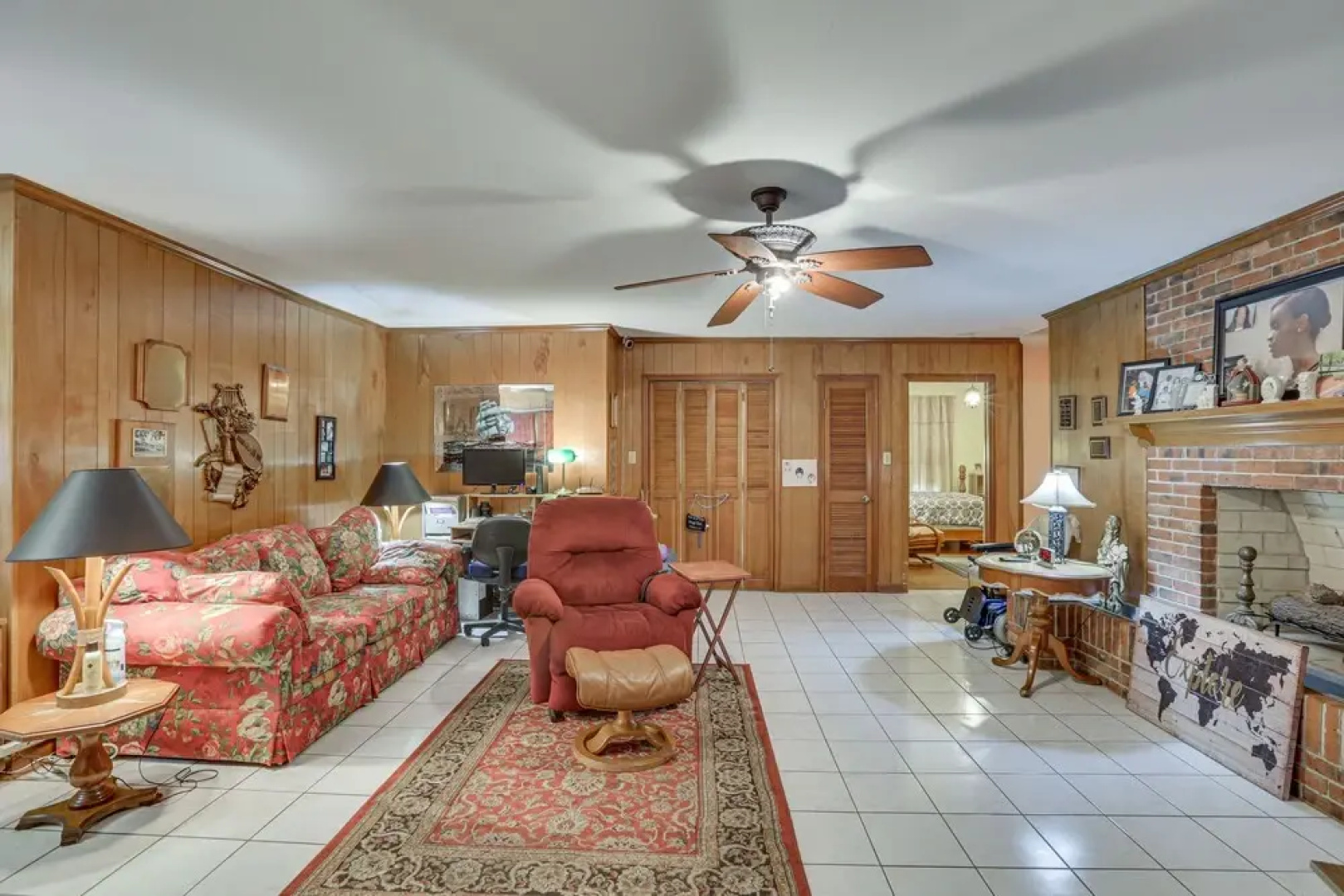 Rustic Thomasville Home w/ Deck: 2 Mi to Downtown!