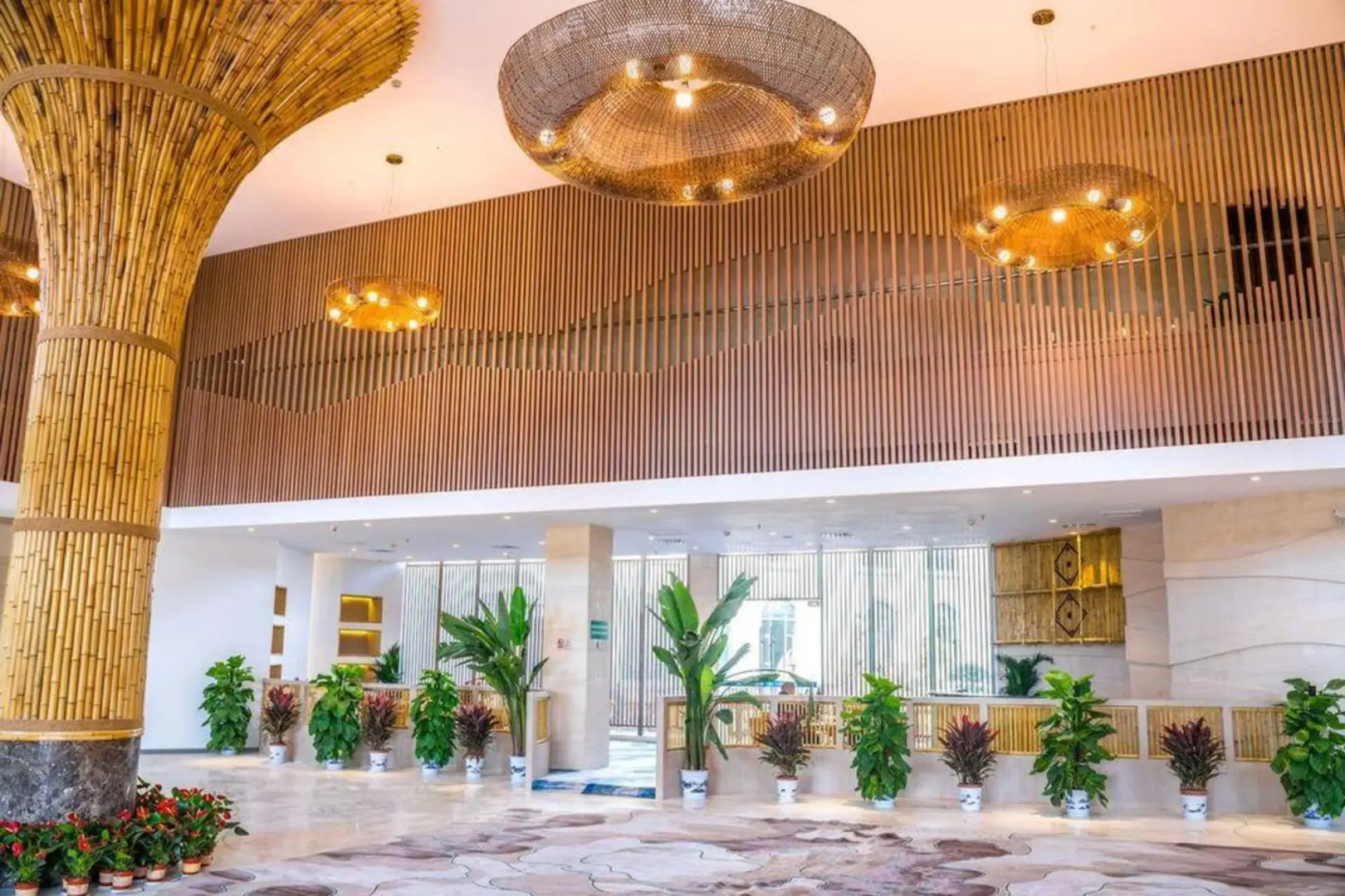 Jiayushan Lake Hot Spring Resort Hotel