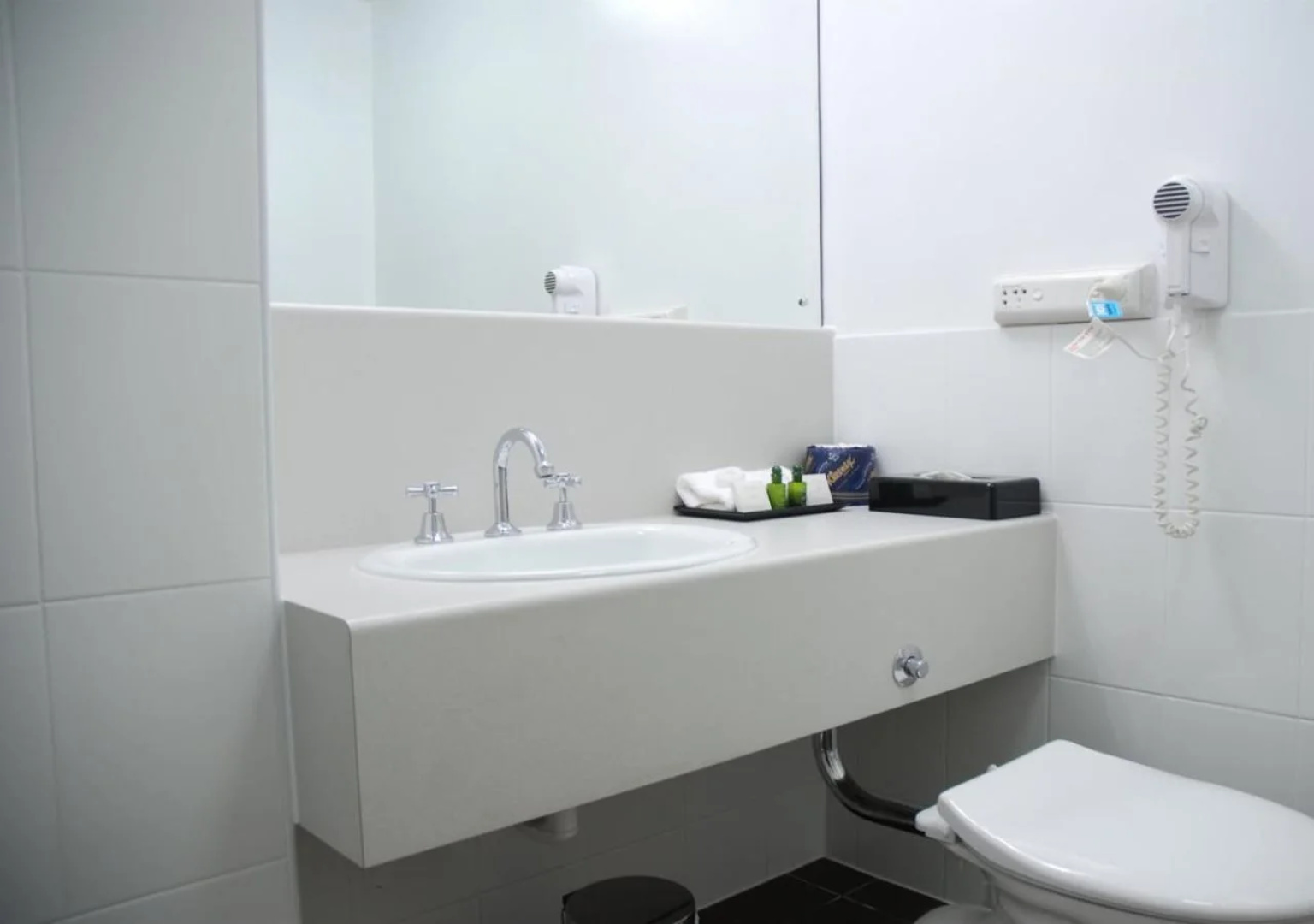 Hotel Alba Adelaide