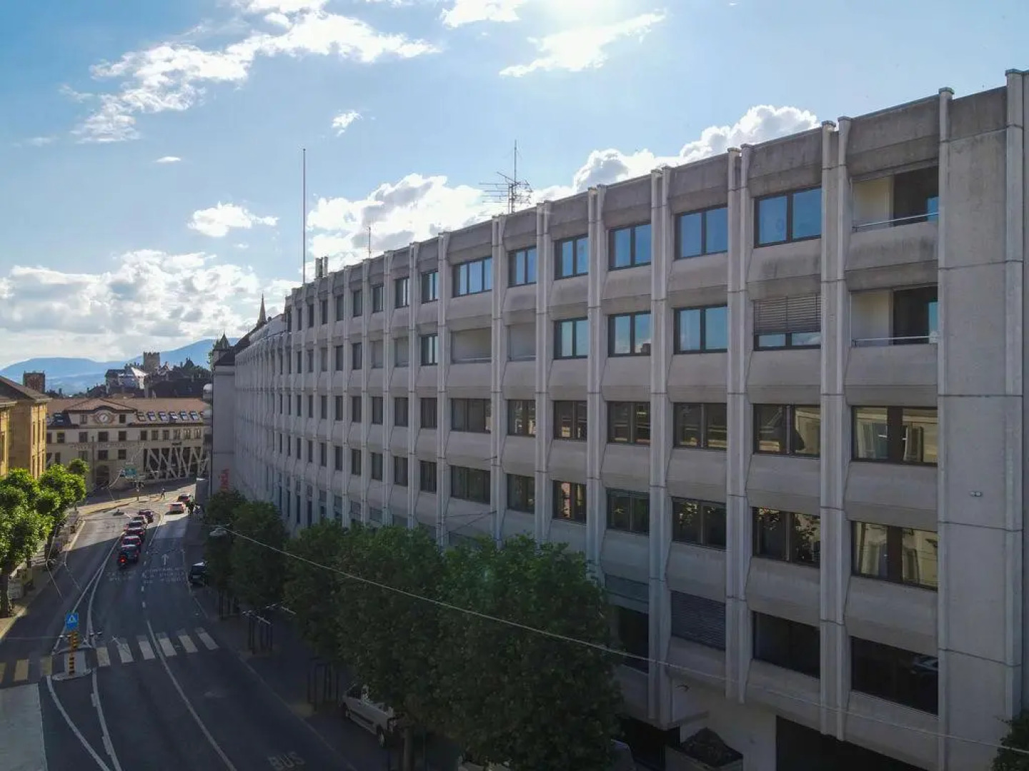 Neuchatel City Hotel