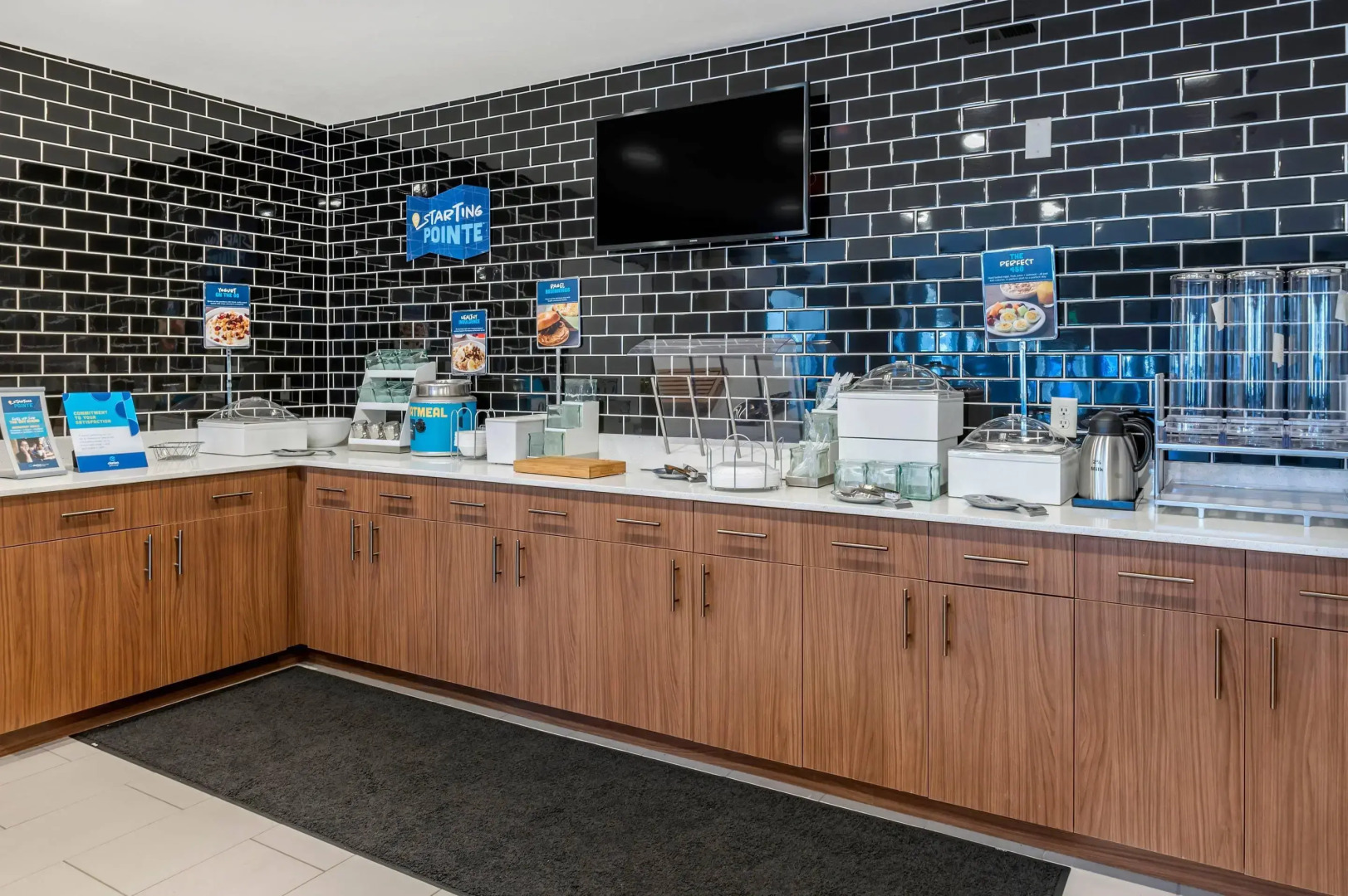 Clarion Pointe Indianapolis Airport