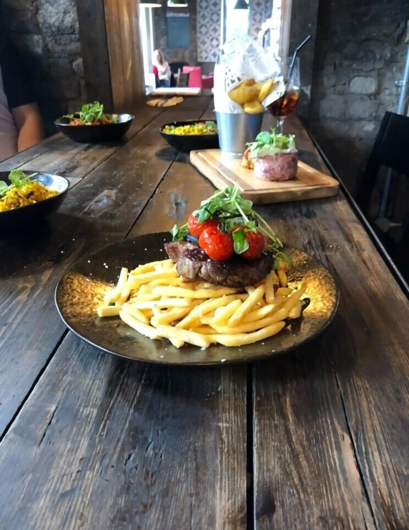 Cardiff Arms Bistro and Hotel