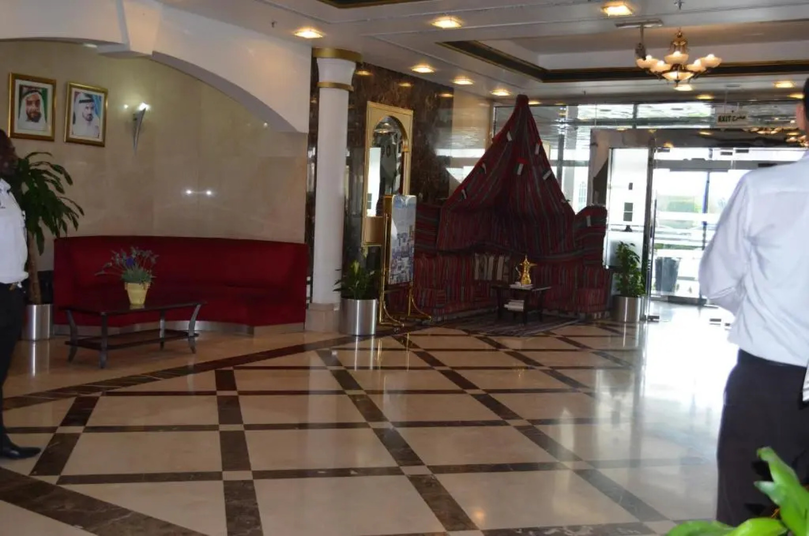 Отель Wescott Plaza Hotel Apartment