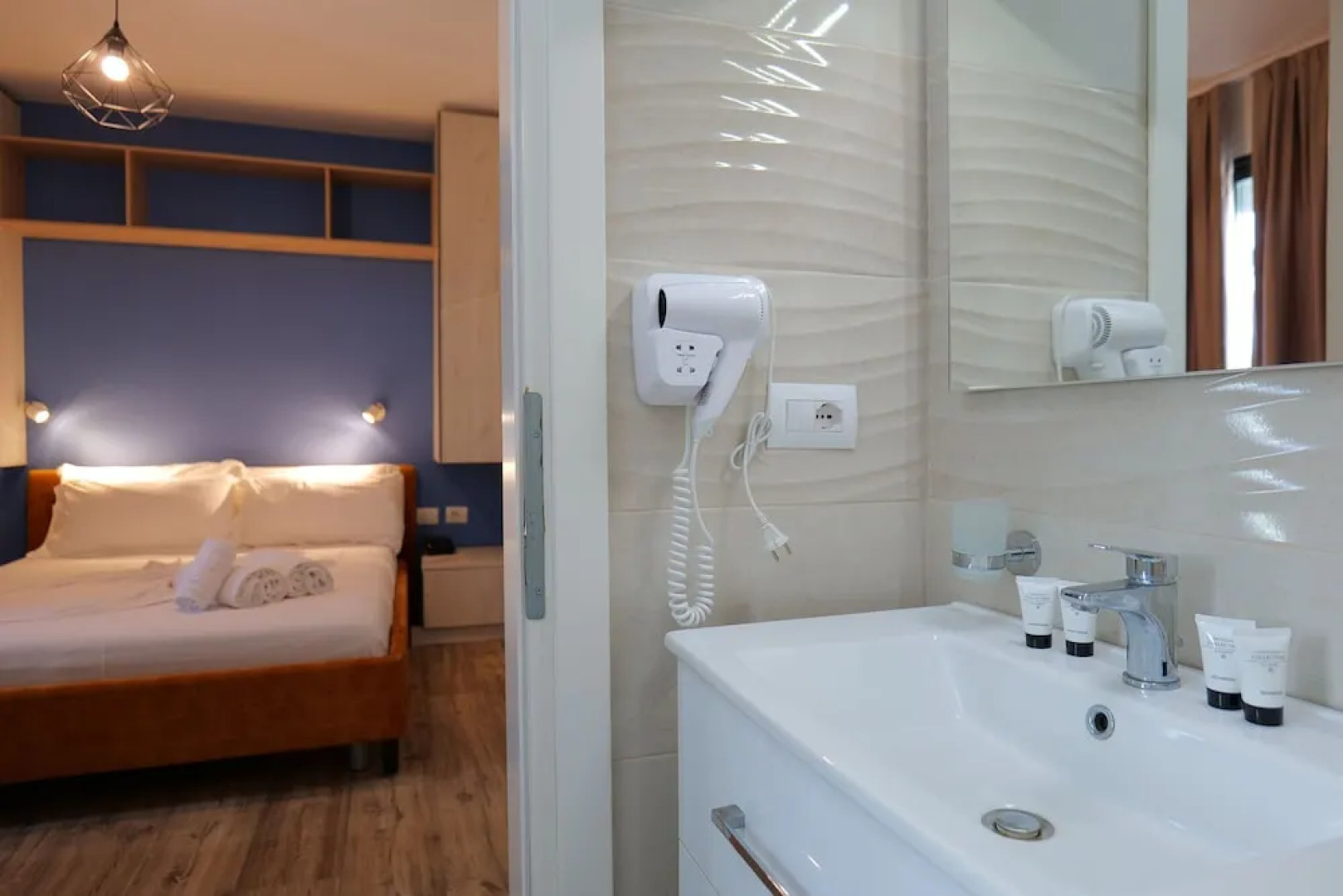 Hotel Triumf Shengjin