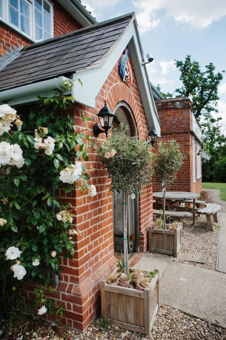 The Cluster @ The Queen - Caravan Park