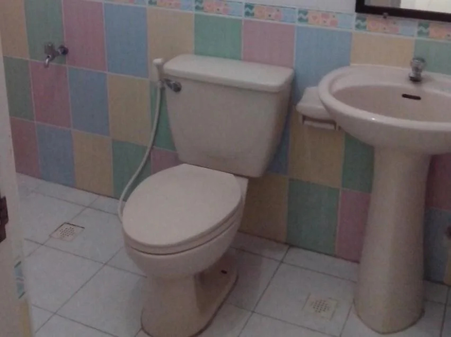 Green Ville Drive Inn by Zen Rooms