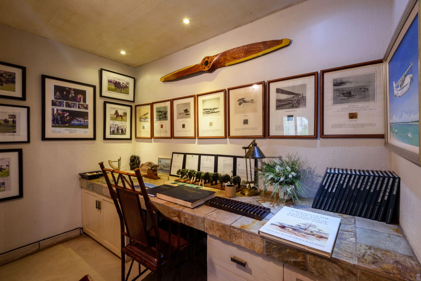 Khaya Ndlovu Safari Manor