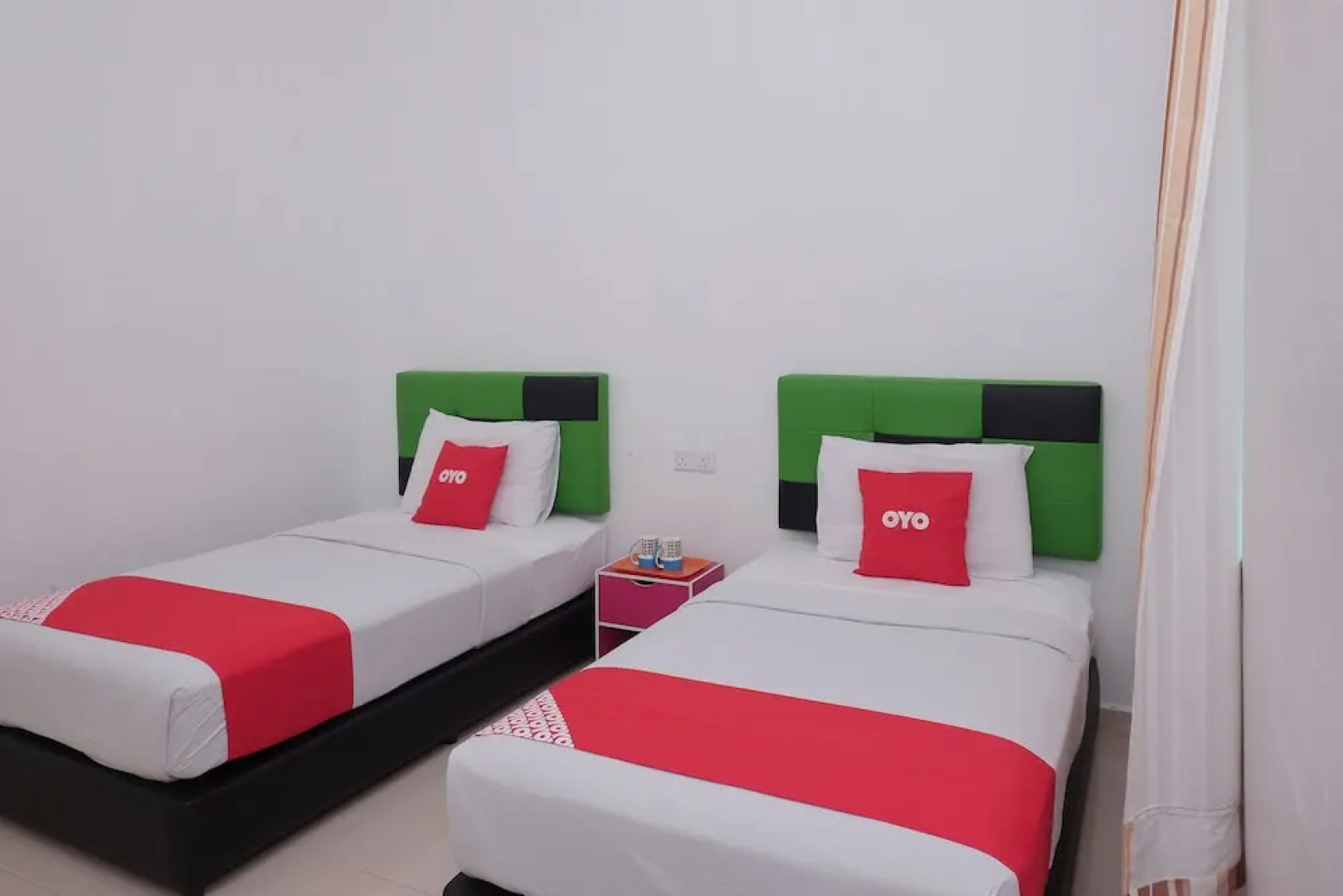 OYO 90005 DC Villa Guest House