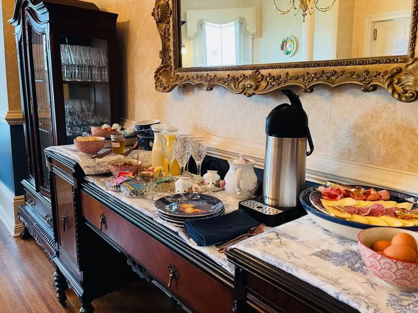 Chez Lindsey Bed & Breakfast