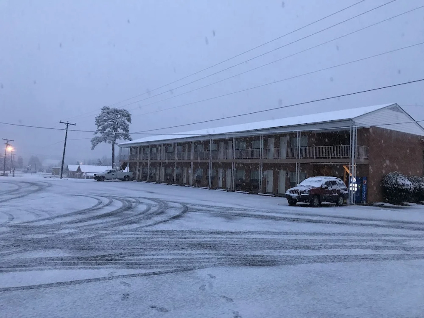 Sheldon's Motel by OYO Keysville Near Hwy 360