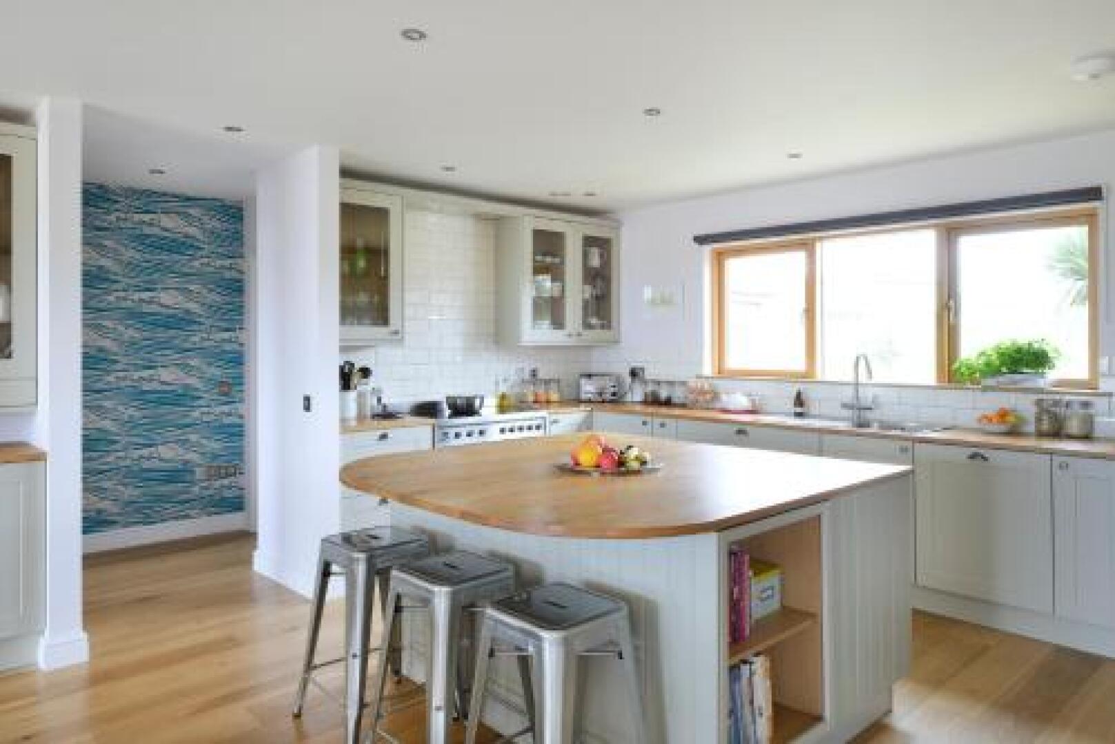 Airds Bay Luxury Beach House