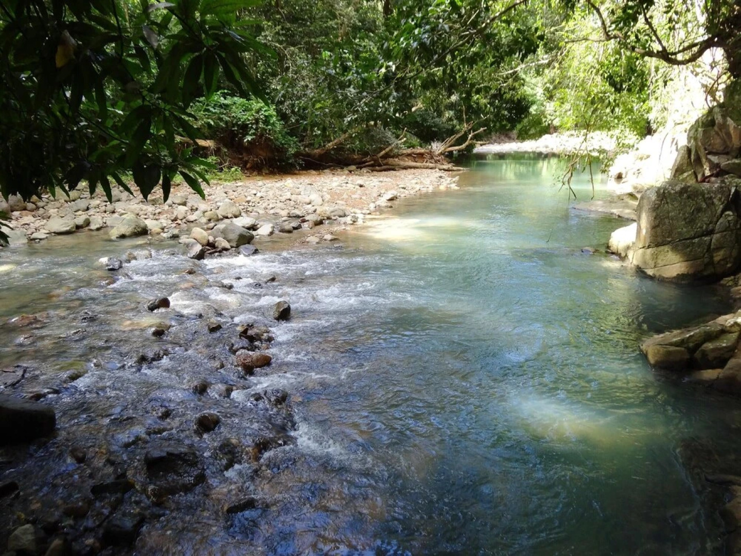 Bungalow With 2 Bedrooms in Pointe-noire, With Furnished Garden - 1 km