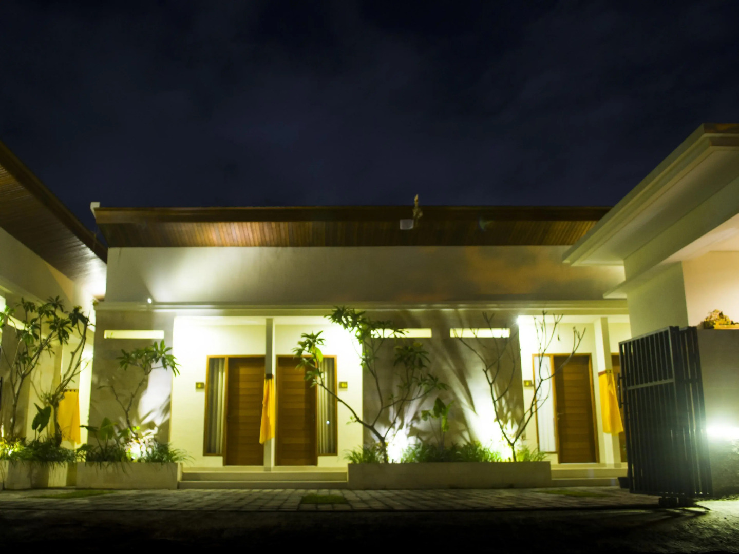 De Lemon Gatsu Hotel