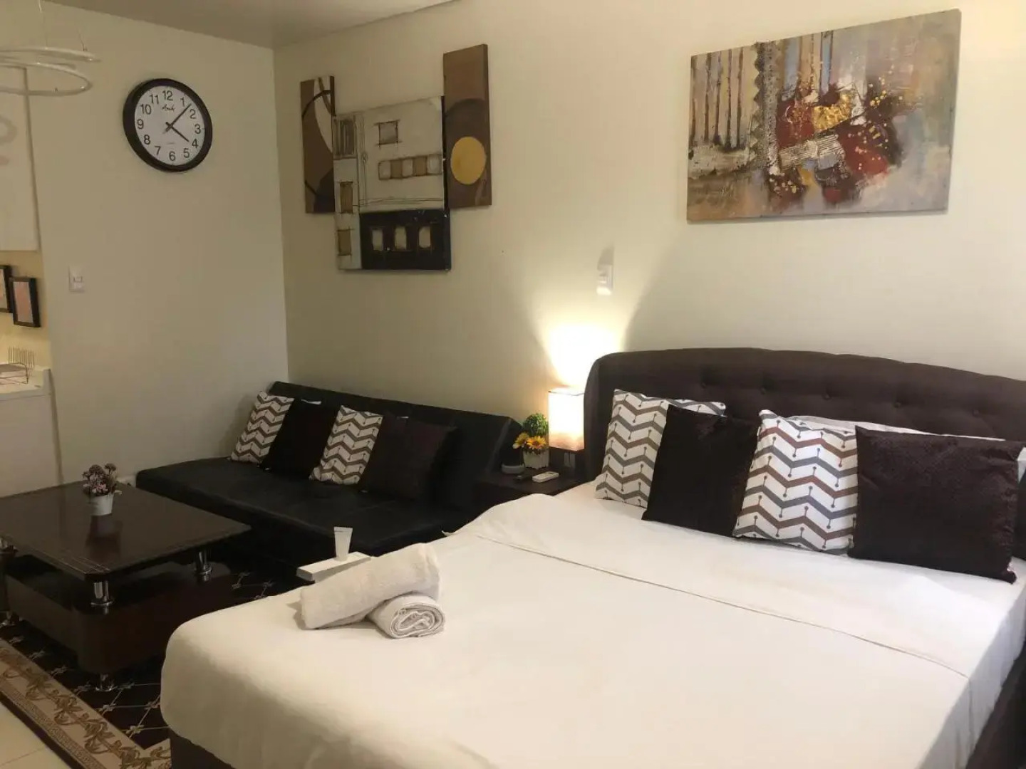 Centropolis Deluxe Couple Suite