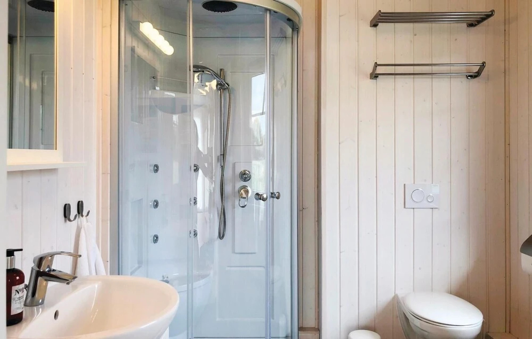 Nice Home in Zerpenschleuse With 2 Bedrooms and Wifi