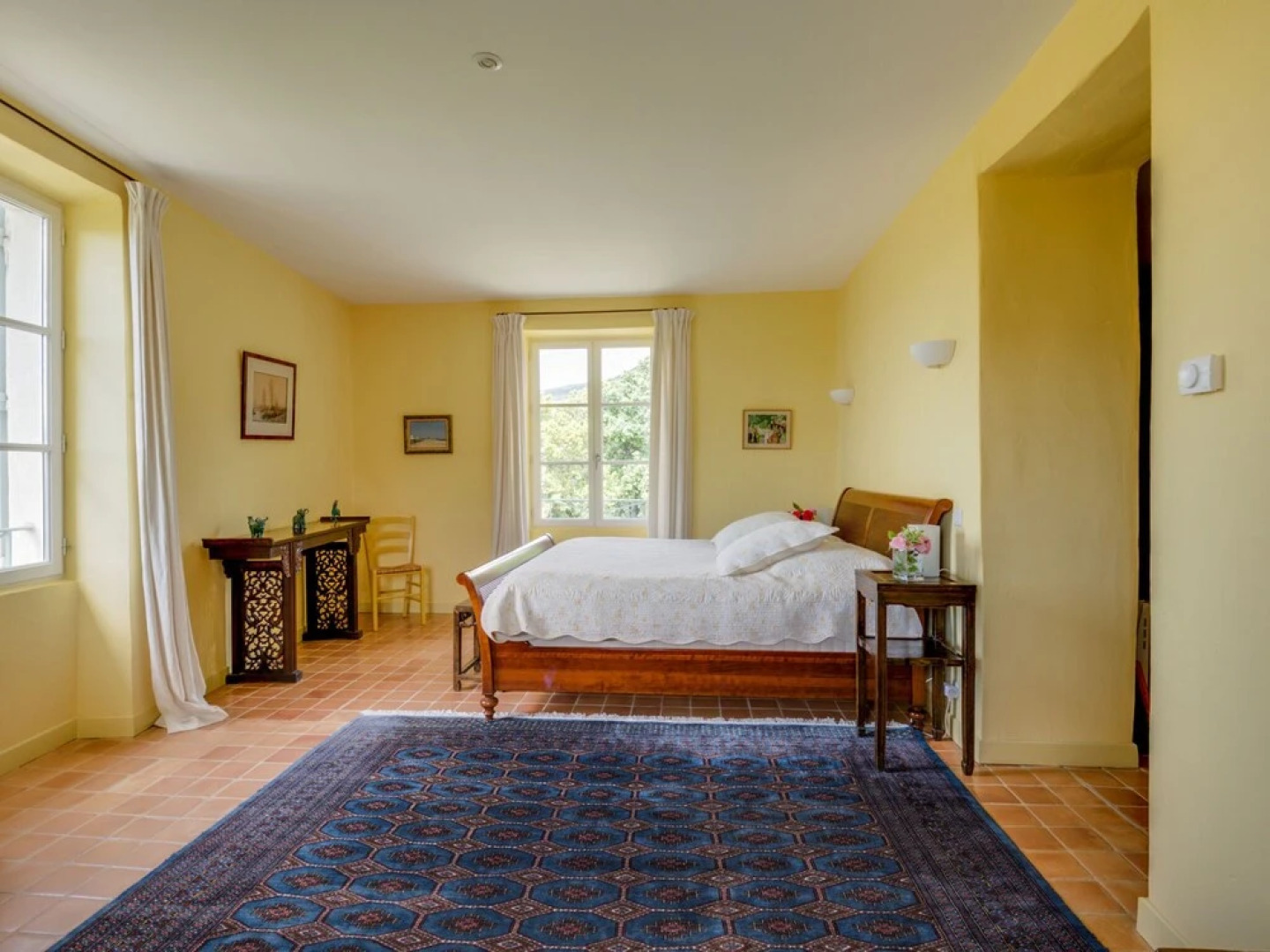 Secluded Holiday Home in Rustrel With Swimming Pool