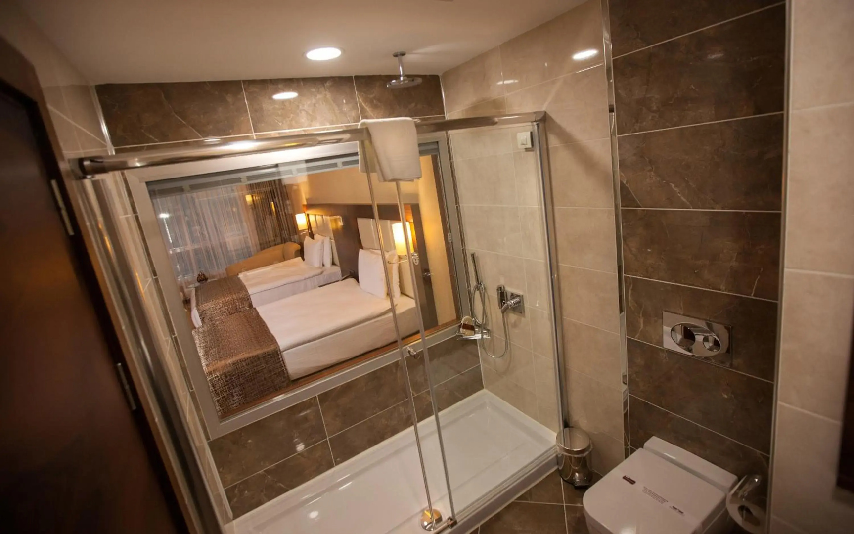Mitannia Regency Hotel