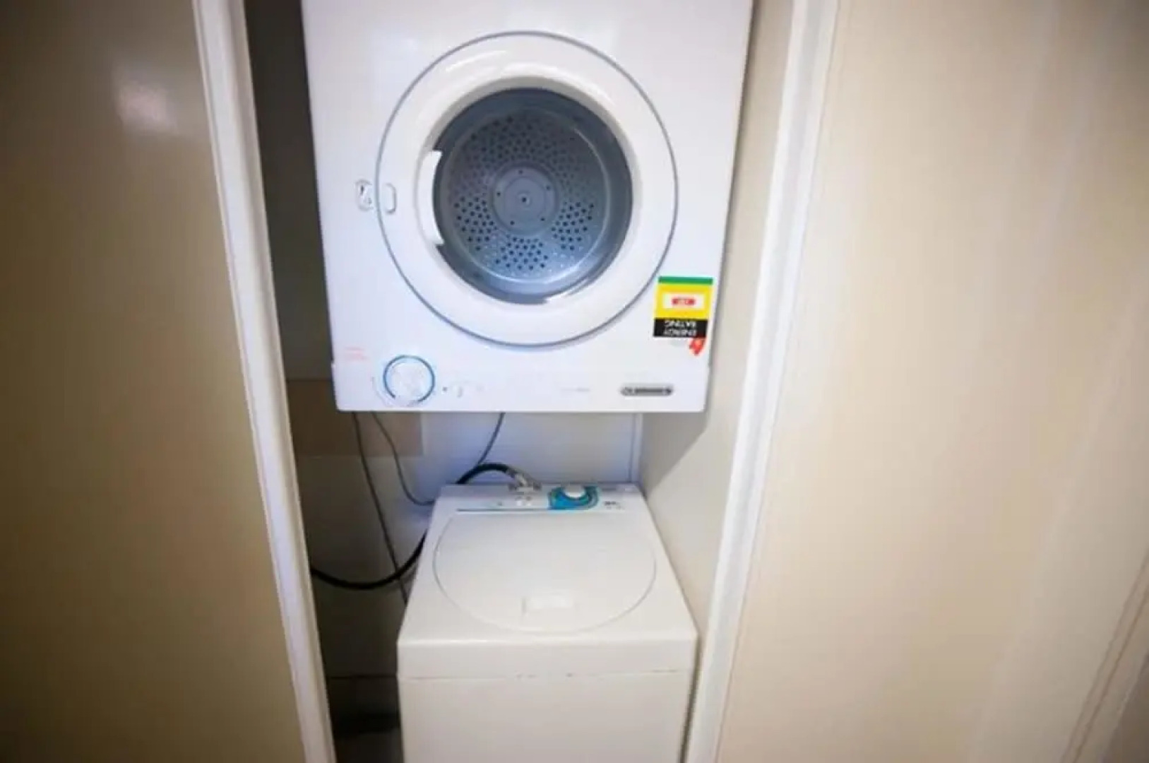 Sea Urchin Apartment